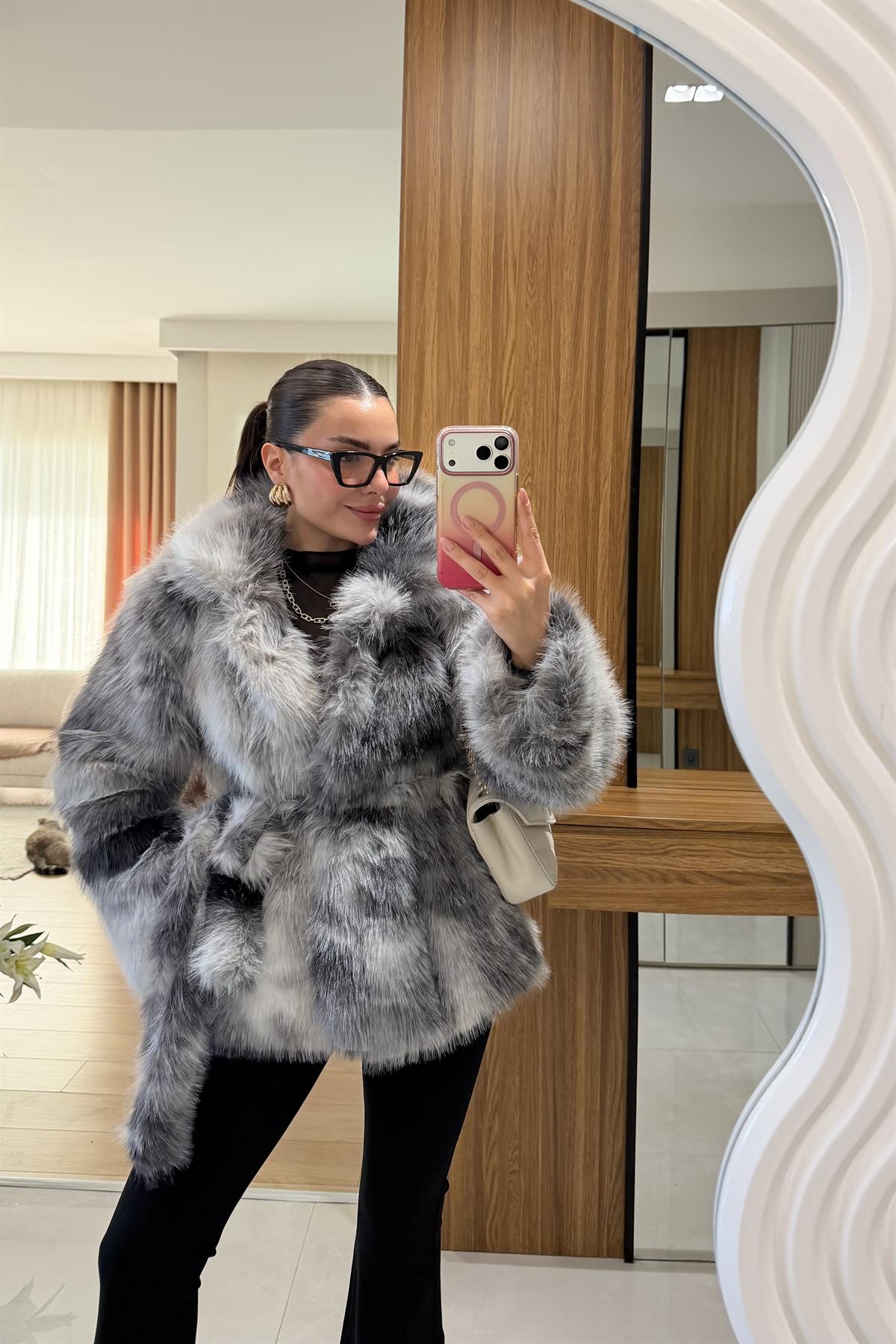 München Siyah Detaylı Bağlamalı Premium Kürk