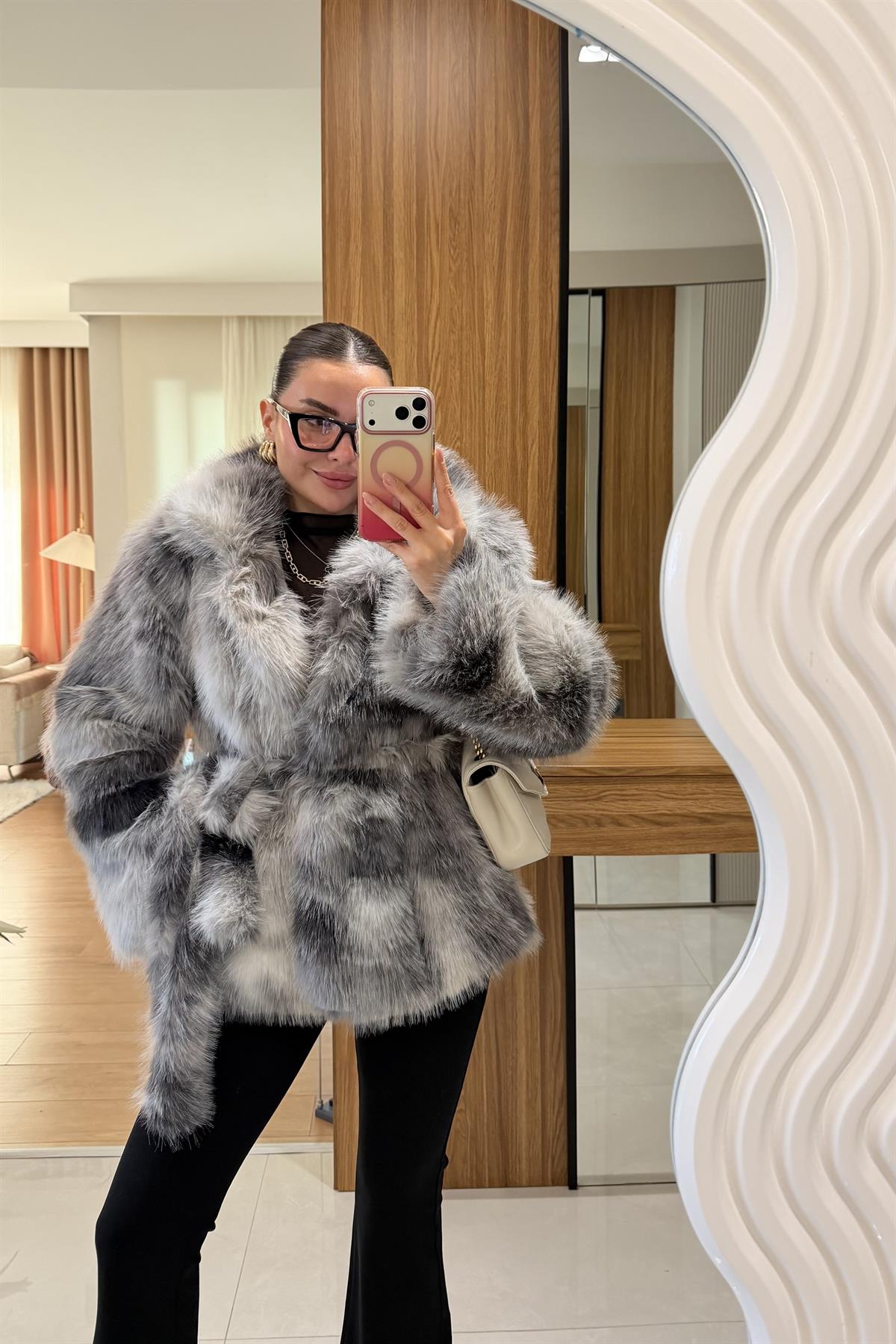 München Siyah Detaylı Bağlamalı Premium Kürk