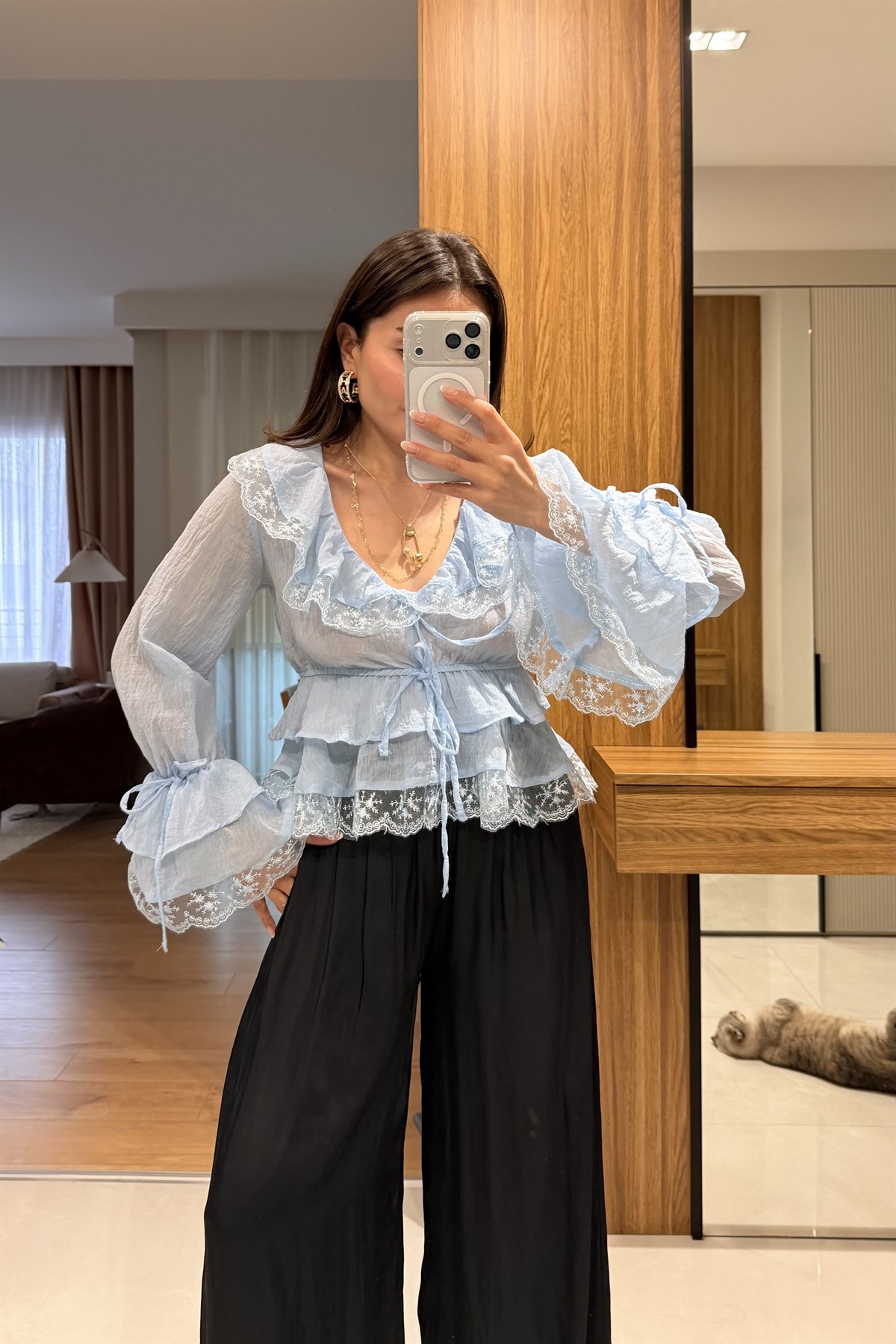 Myla Bebe Mavi Dantel Detaylı Volanlı Bluz