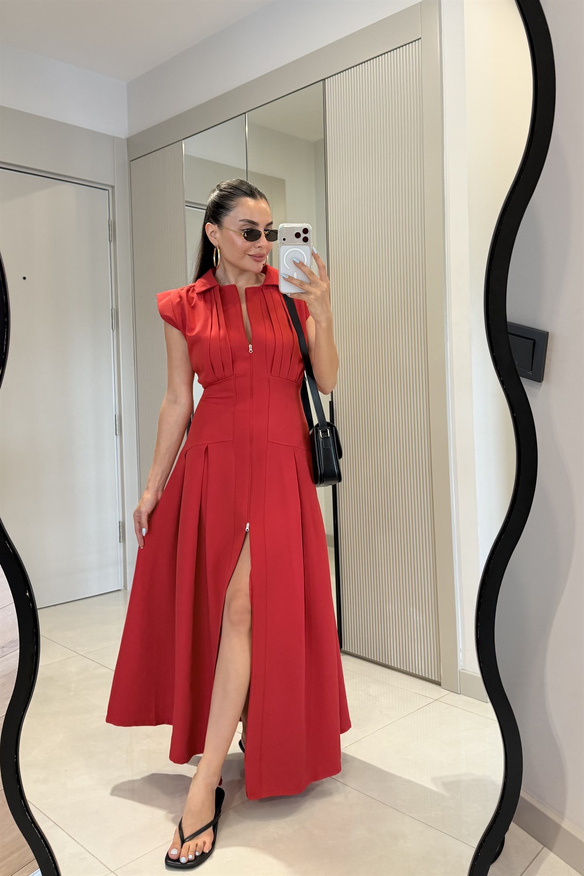 Nalia Kırmızı Fermuar Detaylı Pileli Midi Elbise