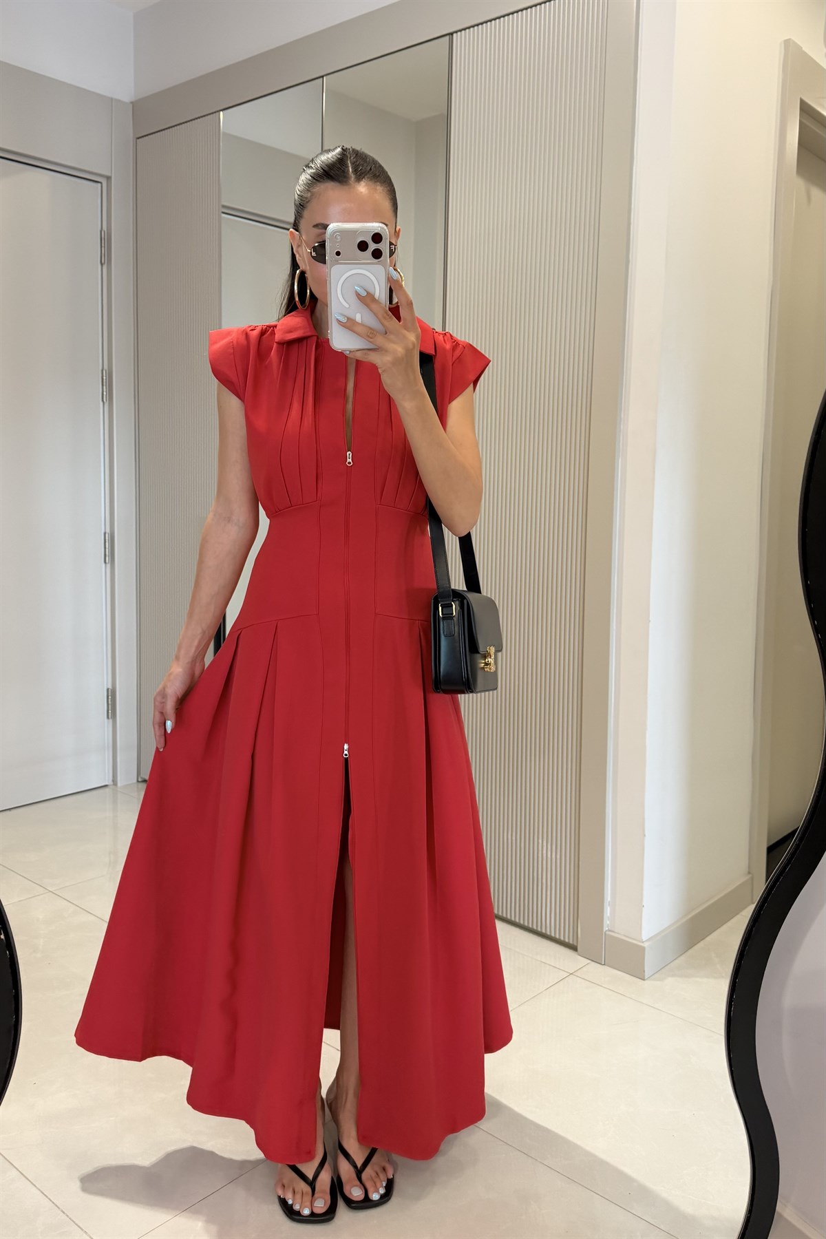Nalia Kırmızı Fermuar Detaylı Pileli Midi Elbise