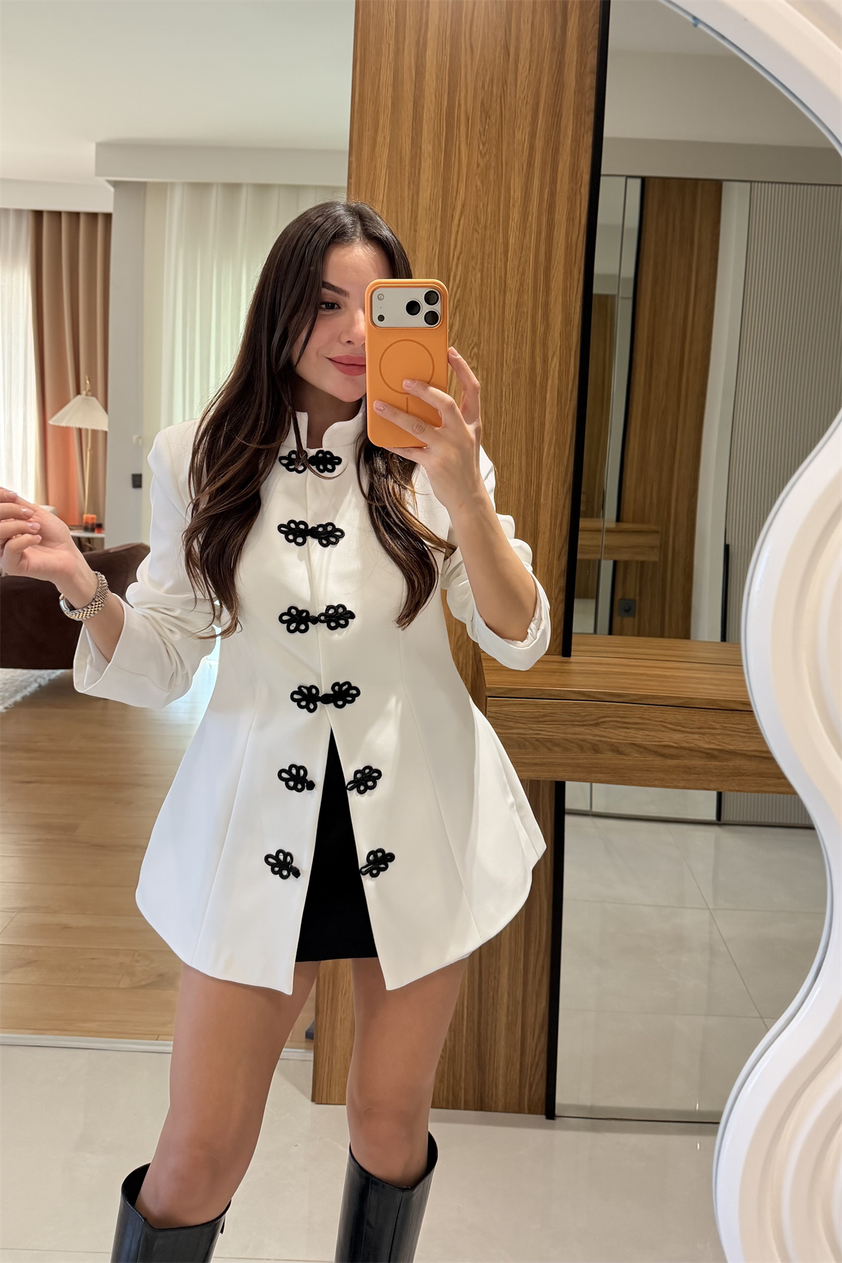 Napolion Beyaz Nakış Düğmeli Blazer Ceket