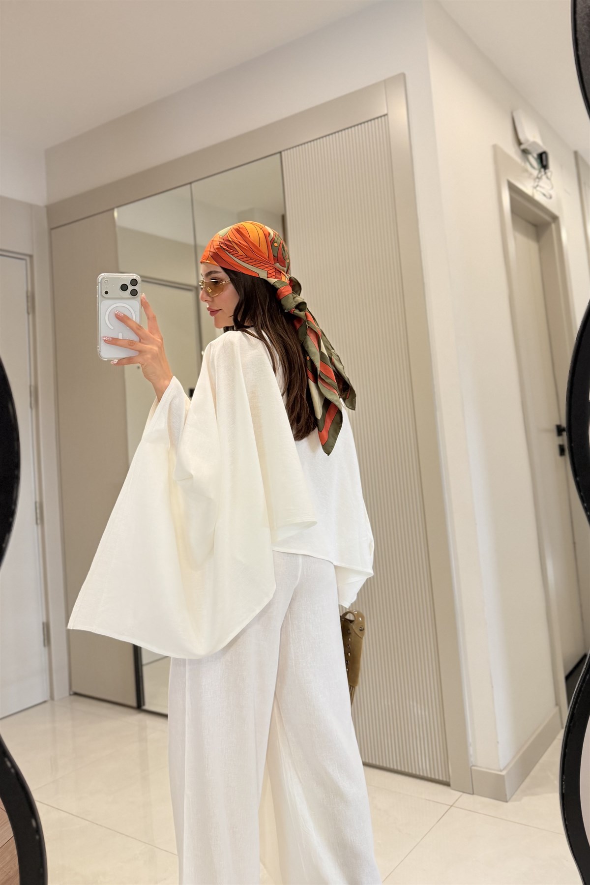 Natalia Beyaz Keten Premium Yarasa Takım