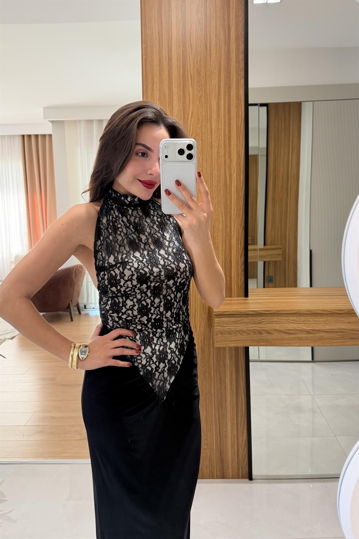 Natha Siyah Halter Yaka Dantelli Elbise