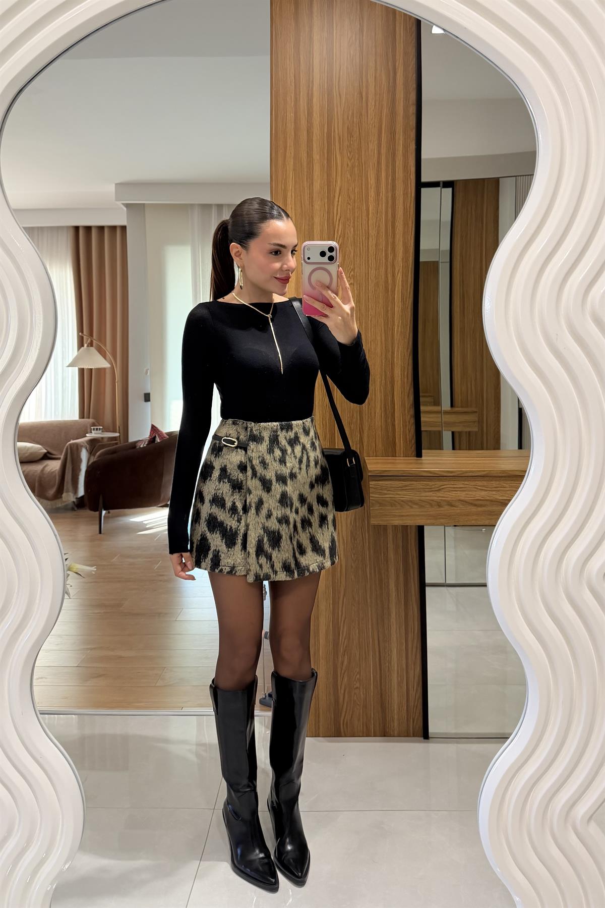 Neona Kemer Detay Mini Etek