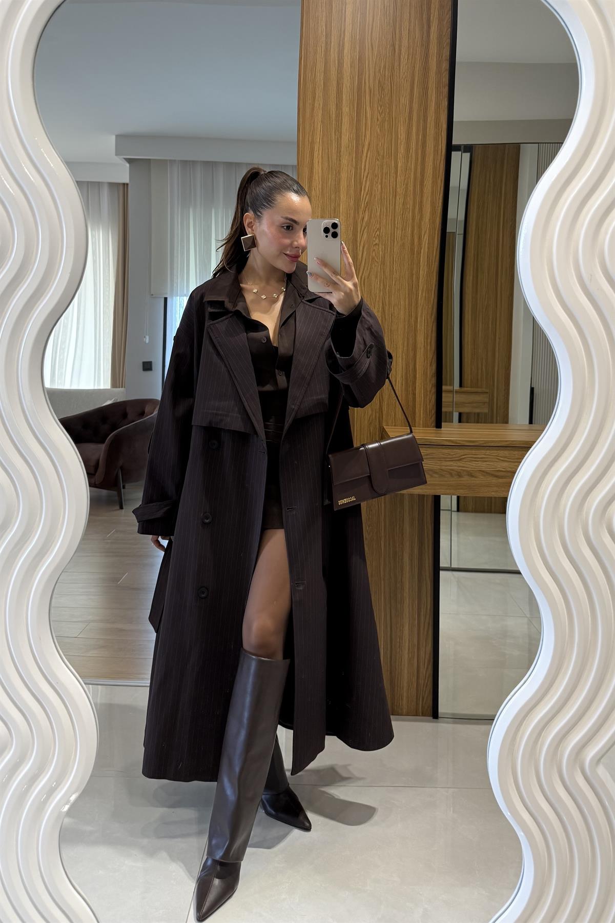 Nesha Kahve Çizgi Detaylı Trenç