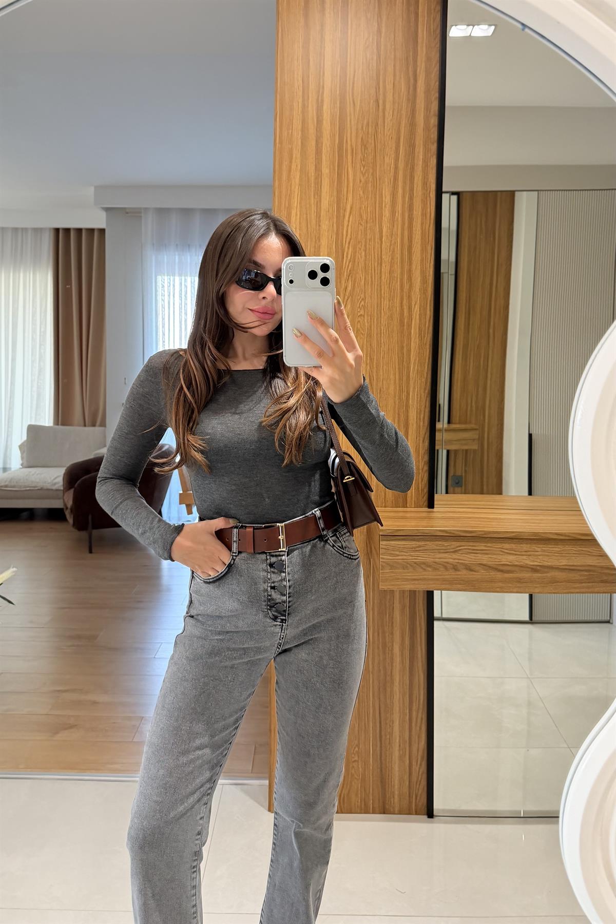 Newmis Gri Kayık Yaka Transparan Body