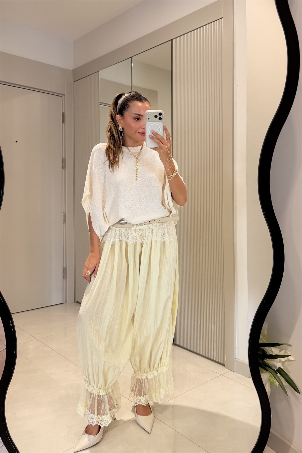 Newson Sarı Paça Dantelli Pantolon