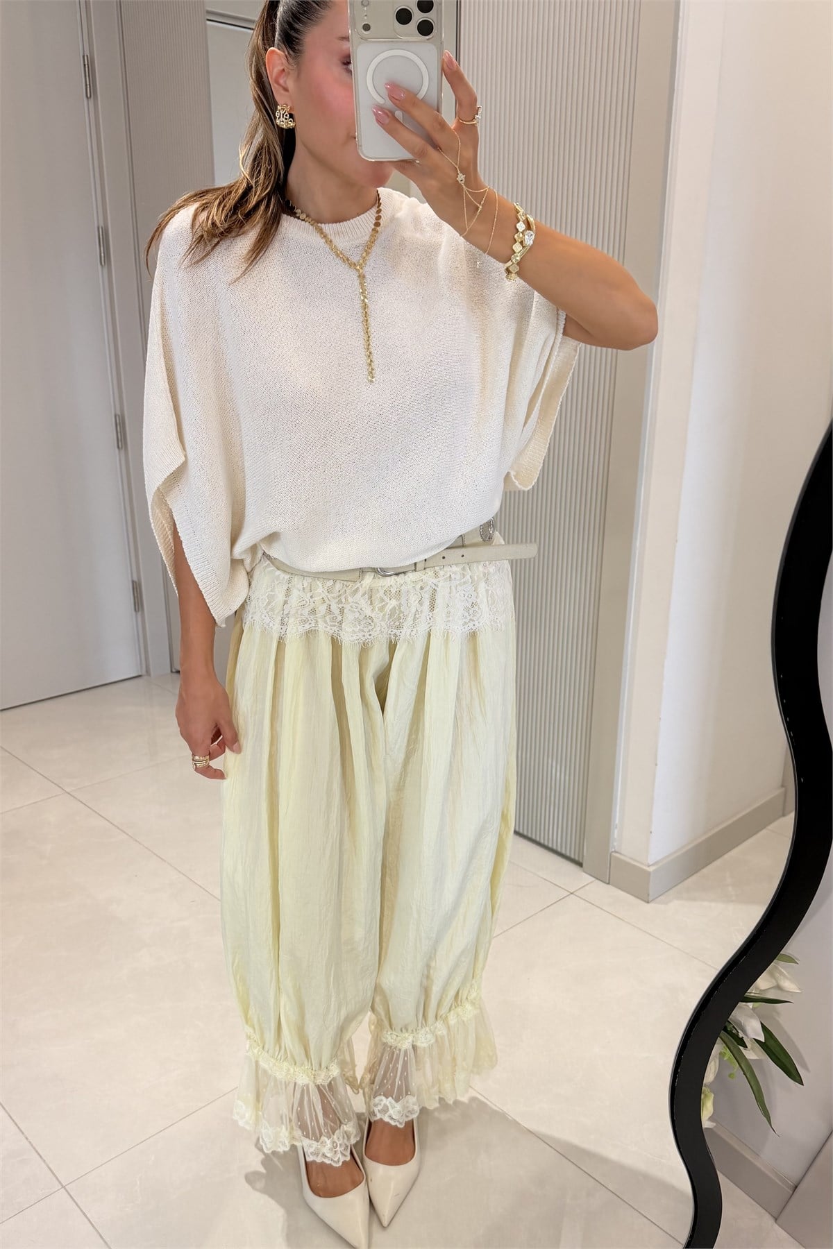 Newson Sarı Paça Dantelli Pantolon