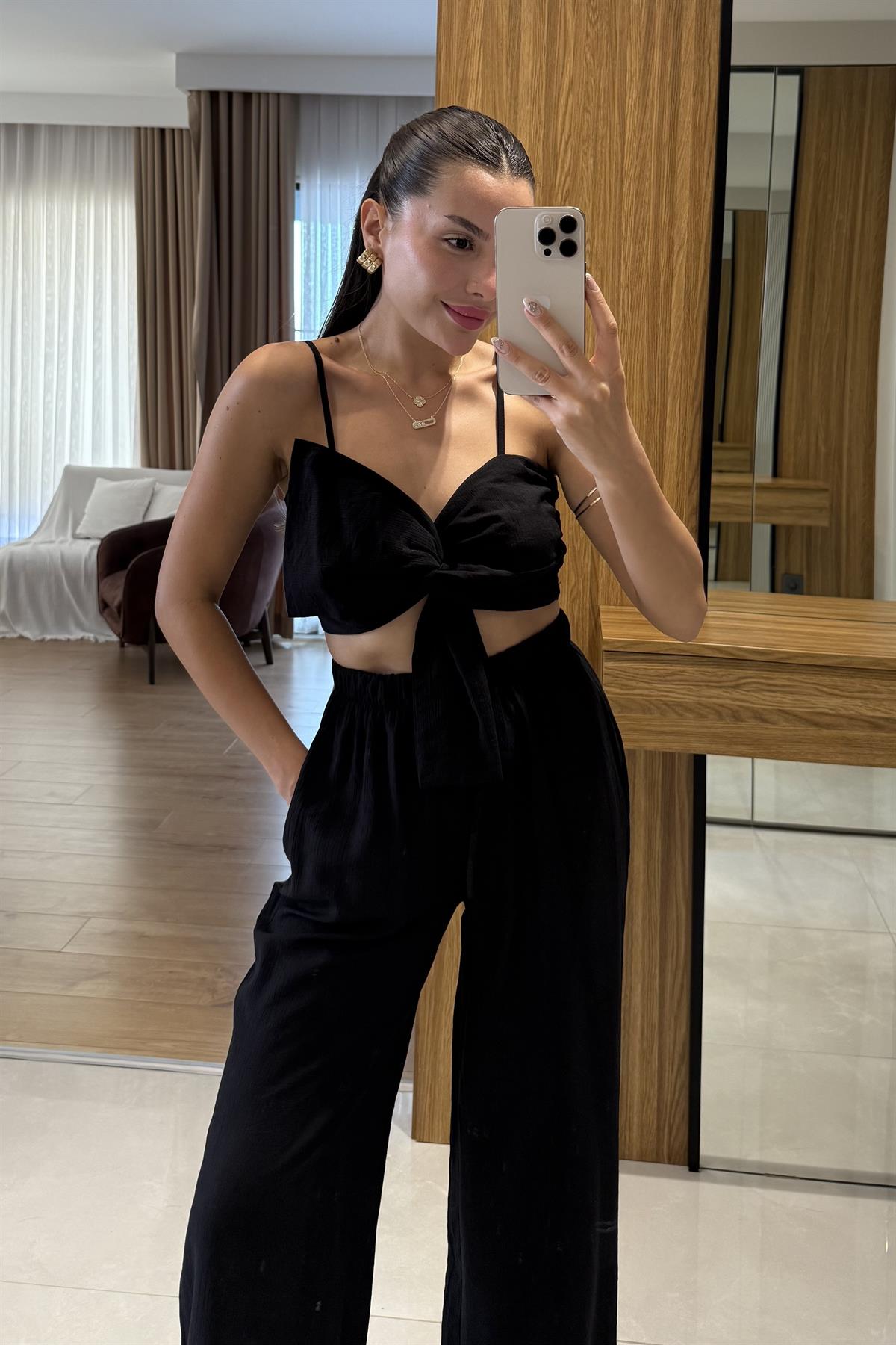 Nichol Siyah Fiyonklu Crop Pantolon Takım