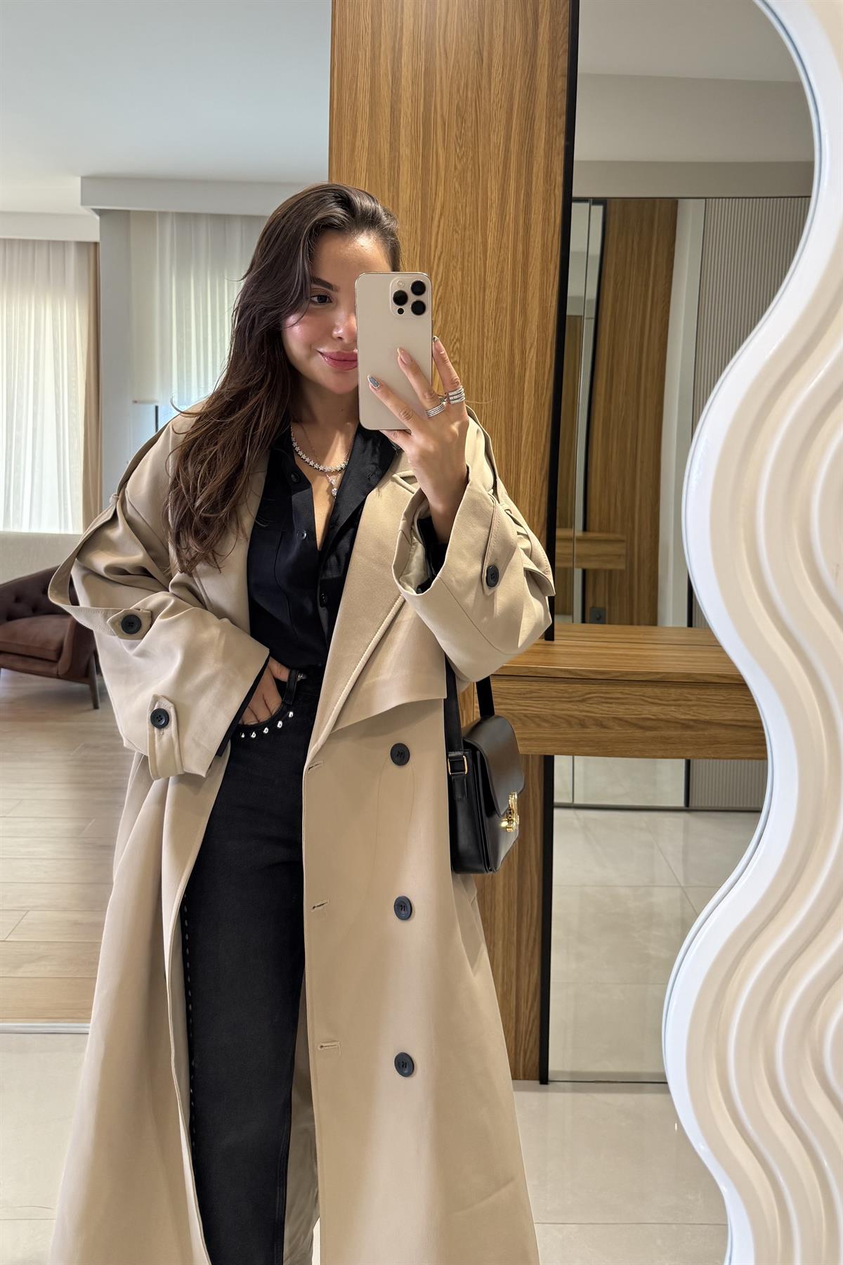 Nien Camel Poliviskon Trenç 