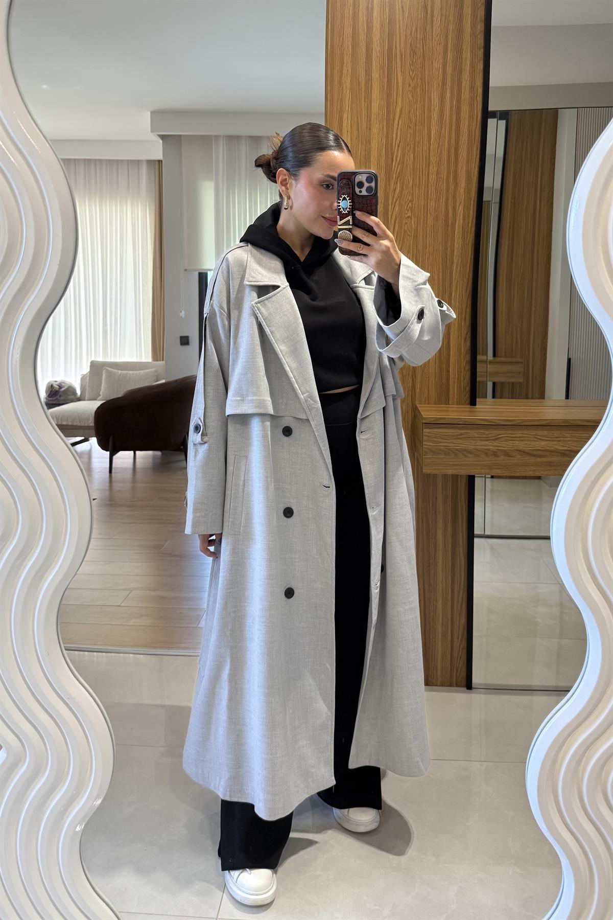 Nien Gri Poliviskon Trenç 