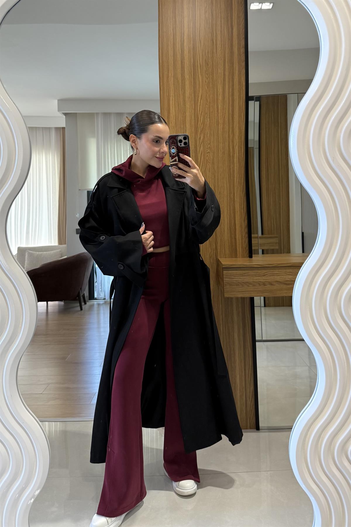 Nien Siyah Poliviskon Trenç 