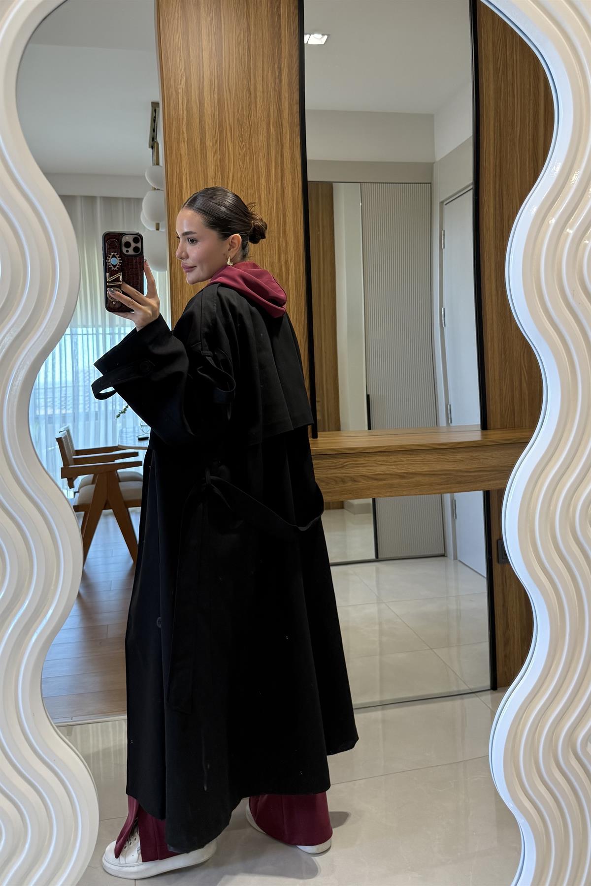 Nien Siyah Poliviskon Trenç 