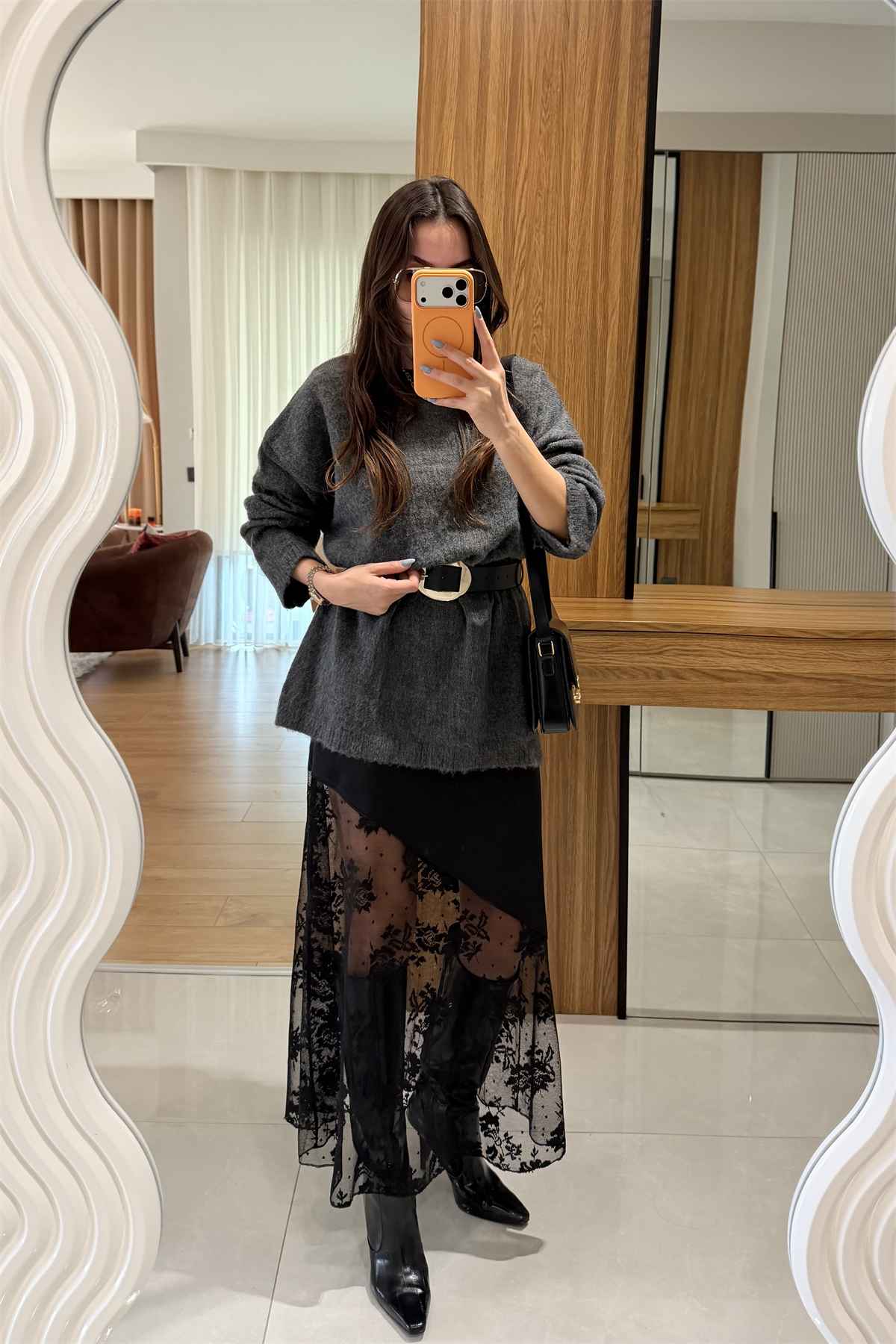 Noelle Siyah Dantel Detay Saten Etek