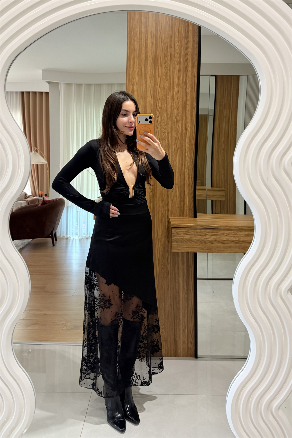 Noelle Siyah Dantel Detay Saten Etek