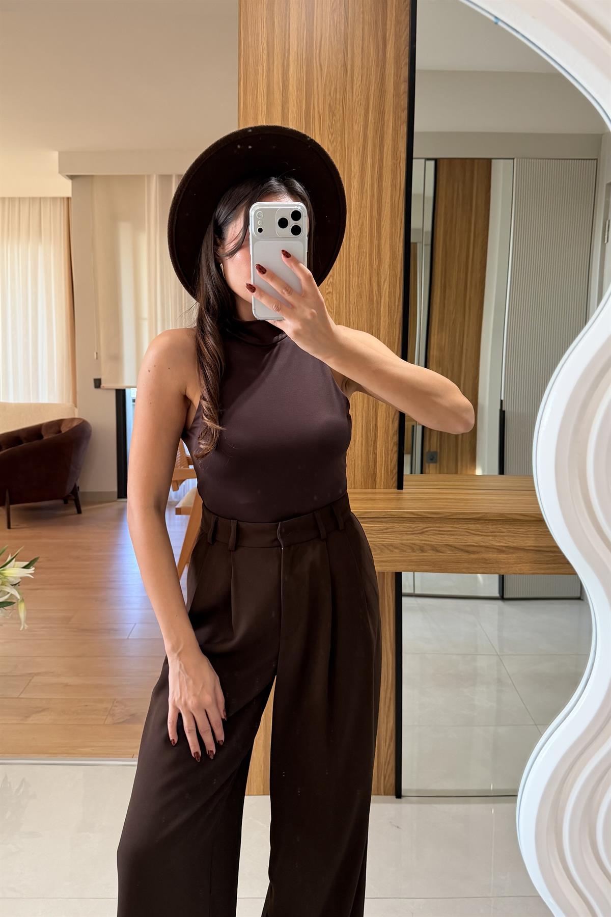 Nofel Kahve Balıkçı Yaka Bodysuit 