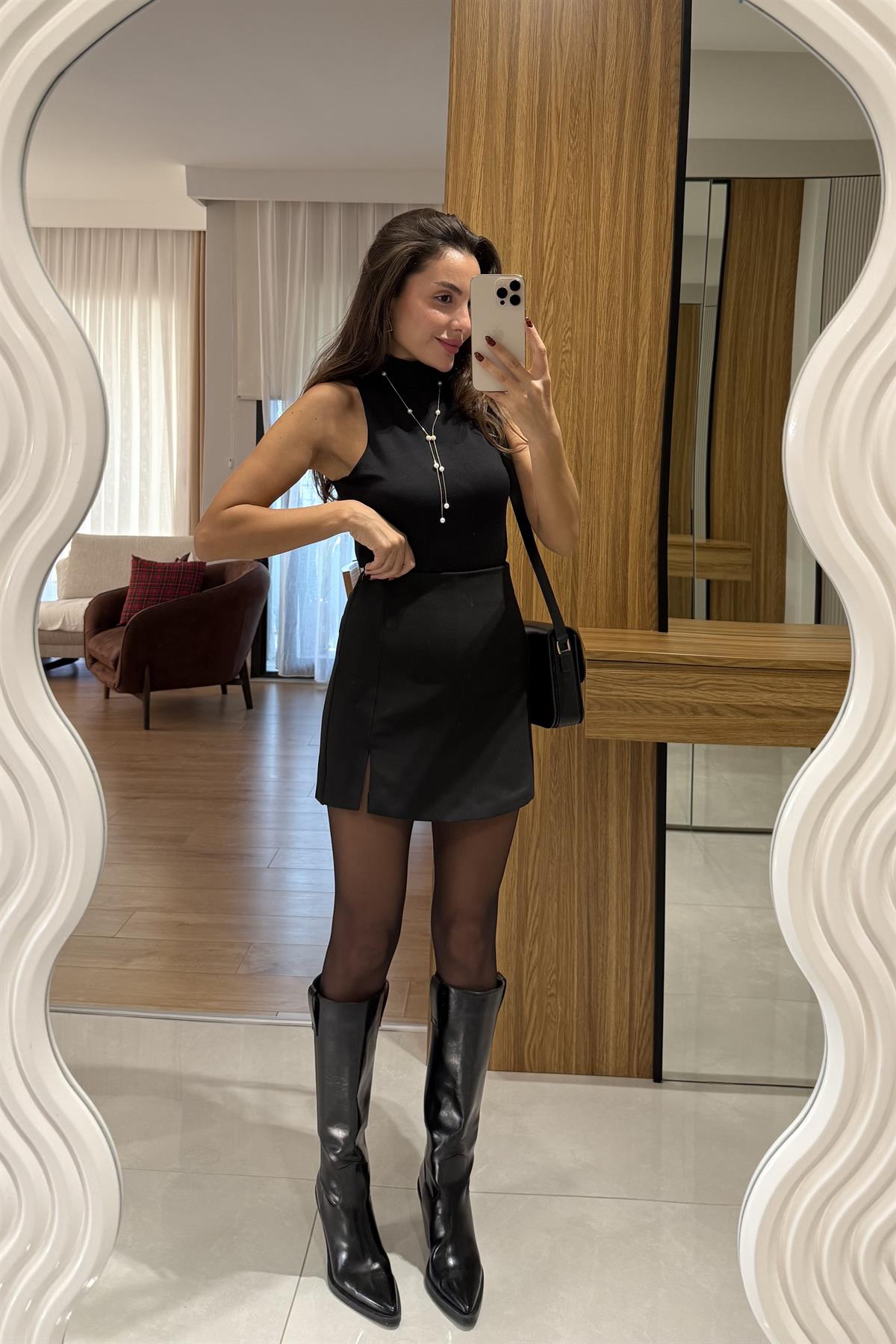 Nofel Siyah Balıkçı Yaka Bodysuit 