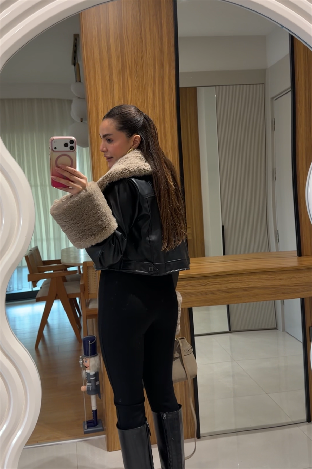 Novissa Siyah Kürklü Deri Ceket