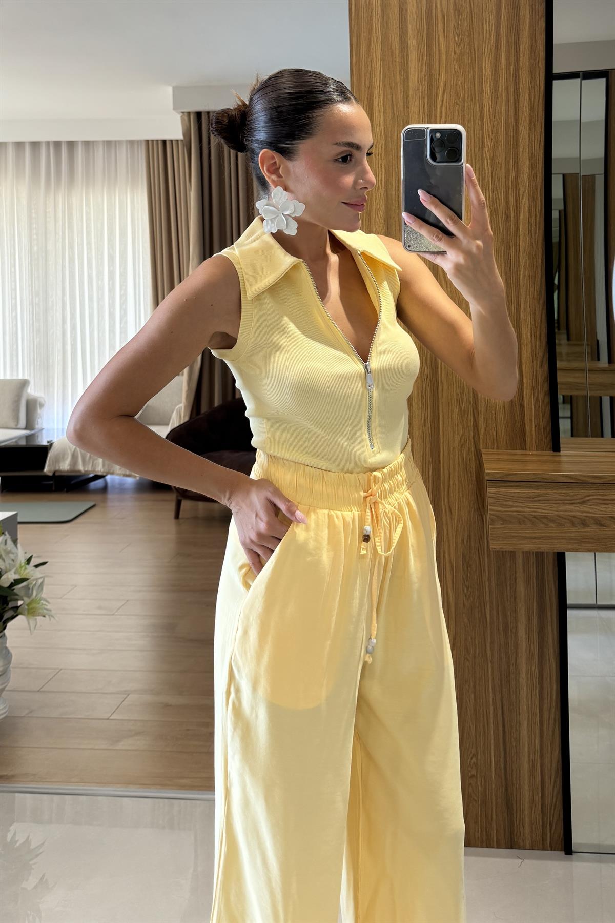 Nuvell Sarı Polo Yaka Fermuarlı Body