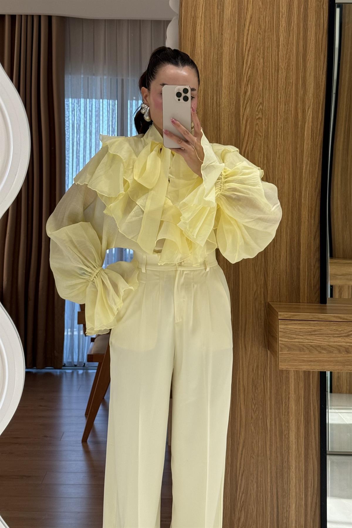 Nuvira Sarı Tasarım Tensel Gömlek