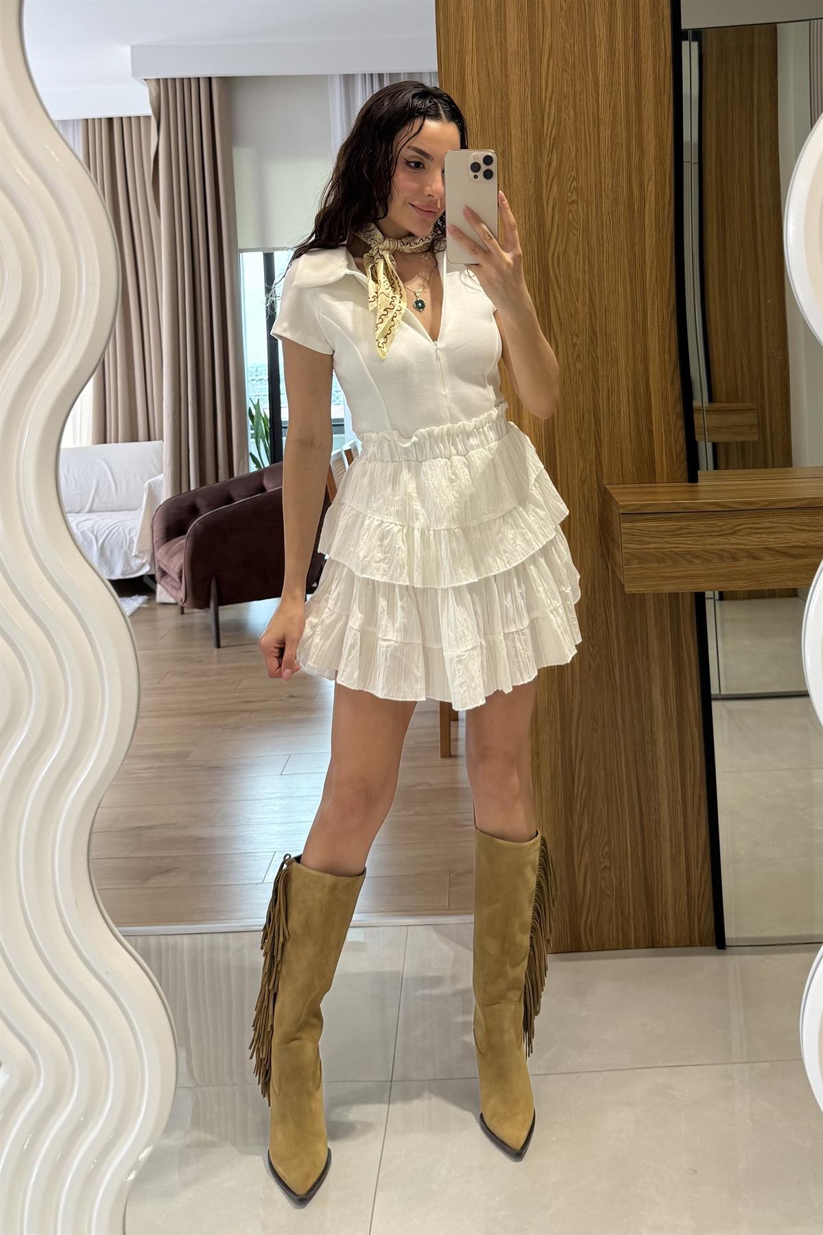 Nyra Beyaz Kat Kat Şort Etek