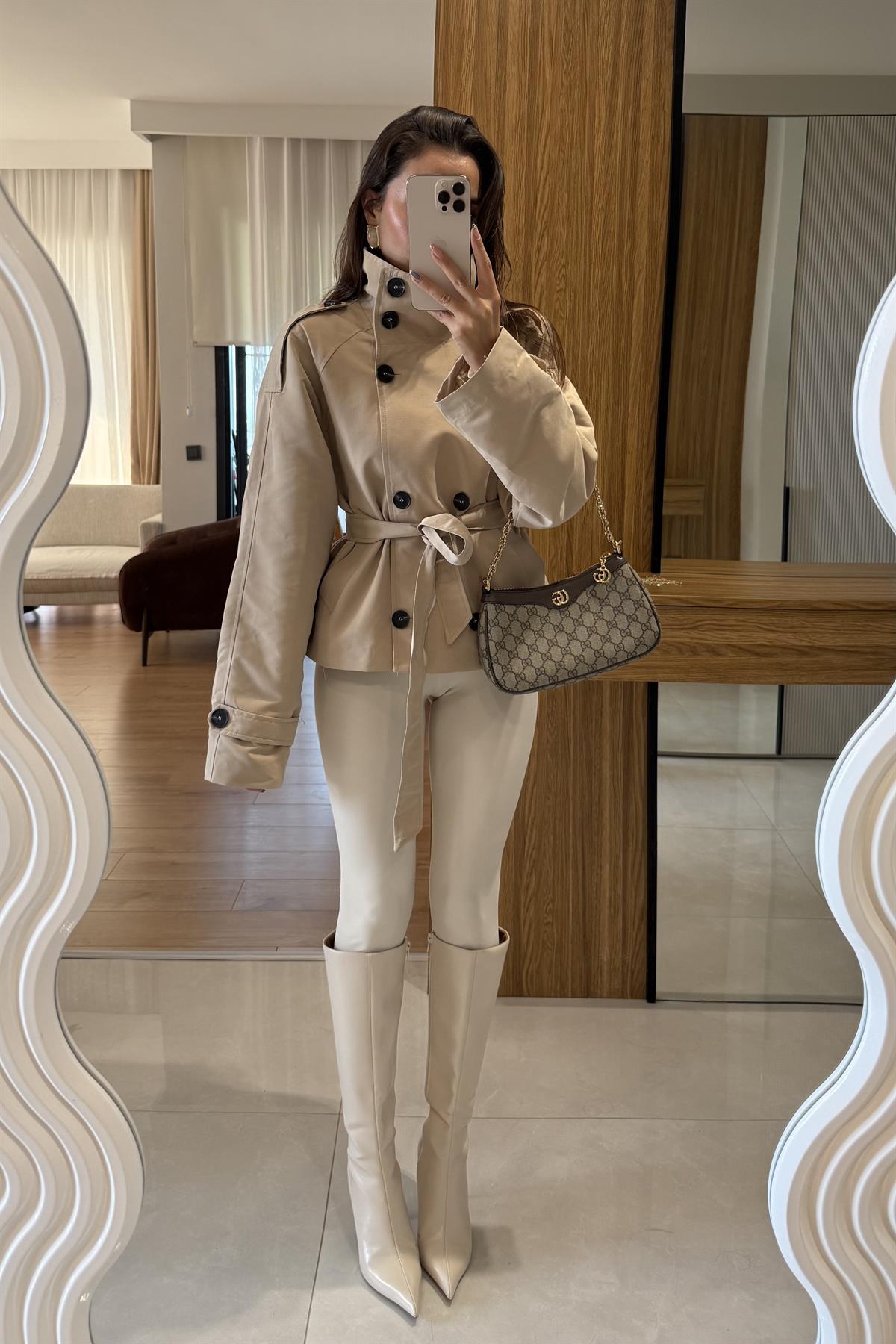 Obrovac Bej Dik Yaka Trenç