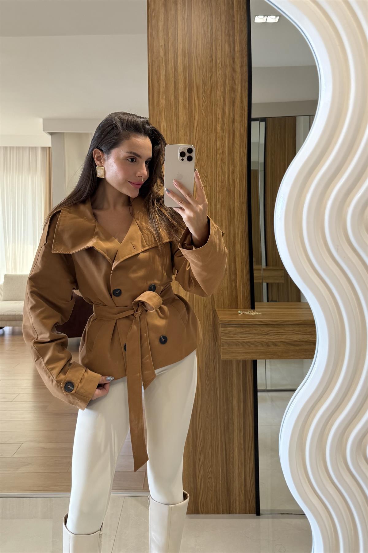 Obrovac Kahve Dik Yaka Trenç