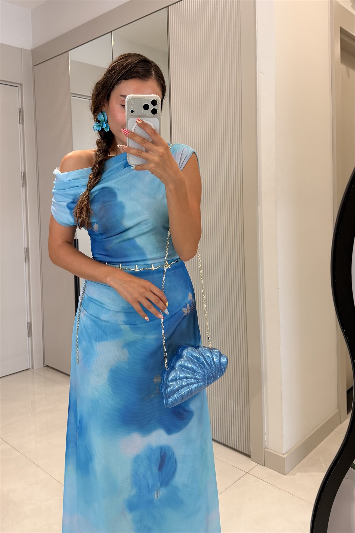 Oceana Mavi Degaje Yaka Batik Desen Elbise