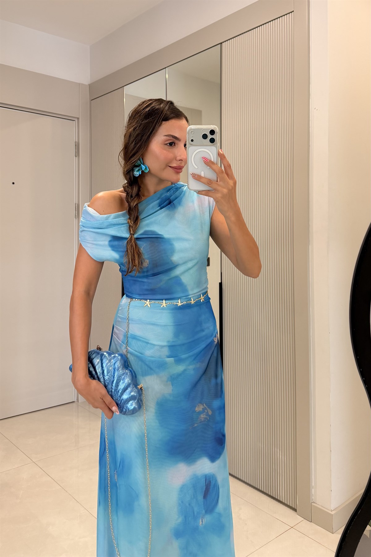 Oceana Mavi Degaje Yaka Batik Desen Elbise