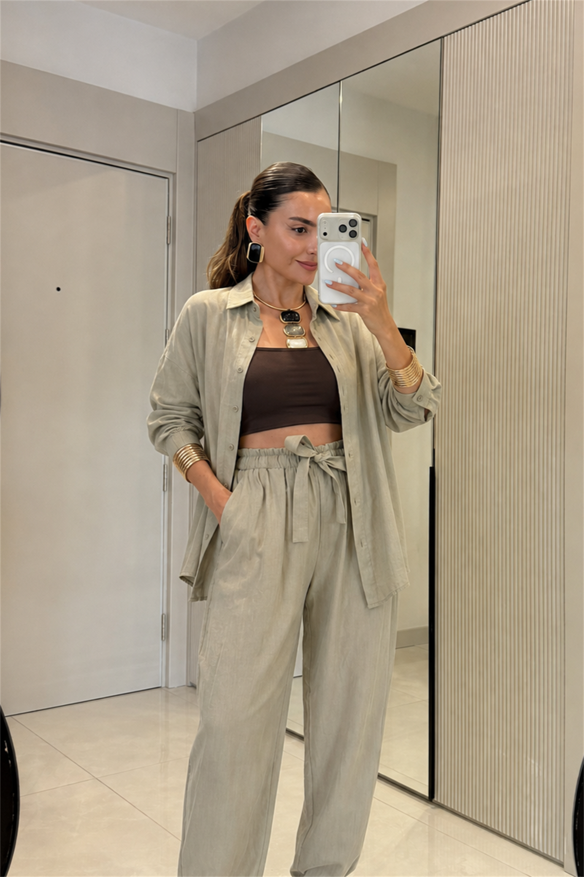 Odette Haki MD Kuşaklı Tensel Gömlek Pantolon Takım