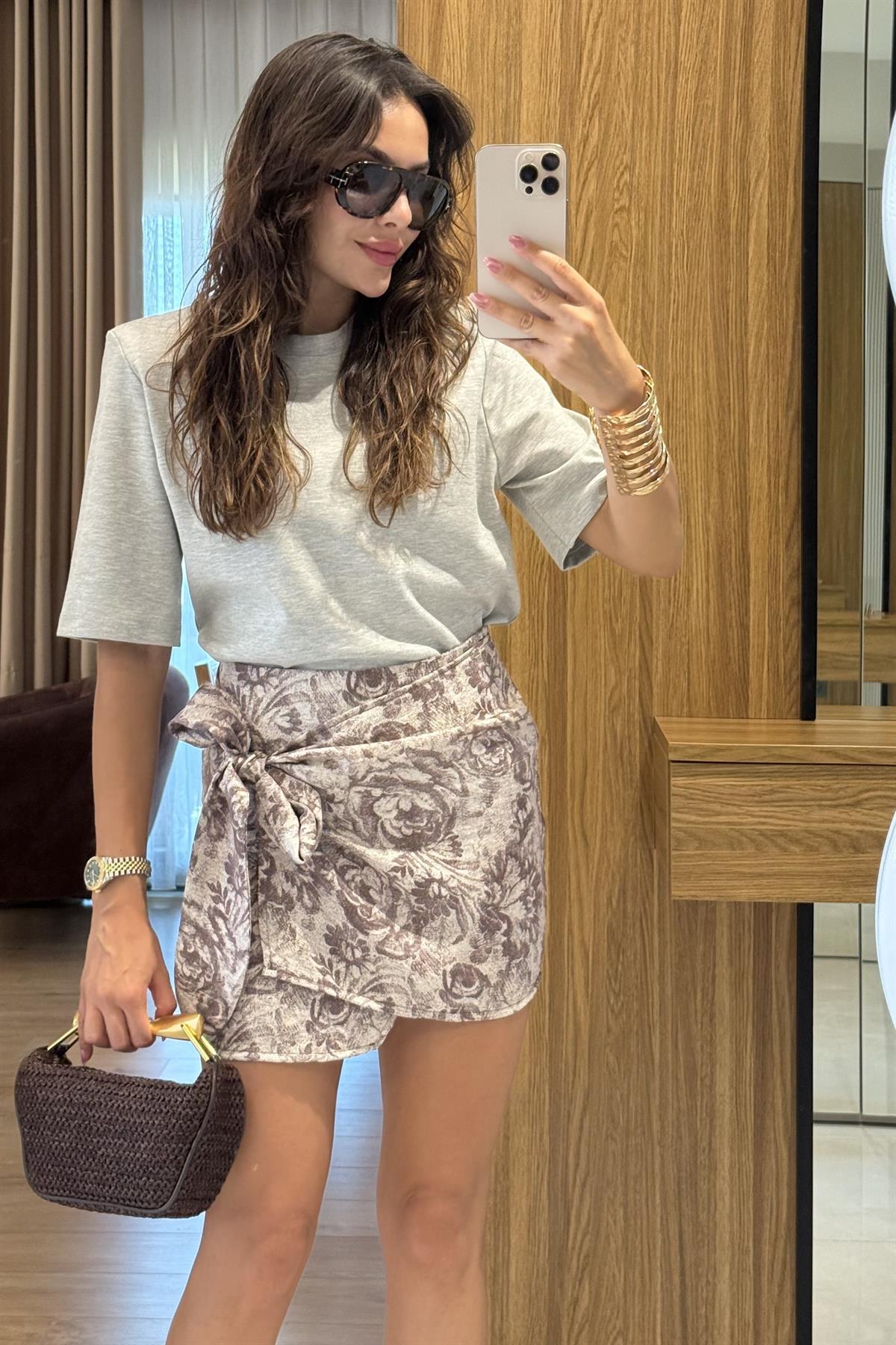 Olga Parlak Dokulu Taş Etek