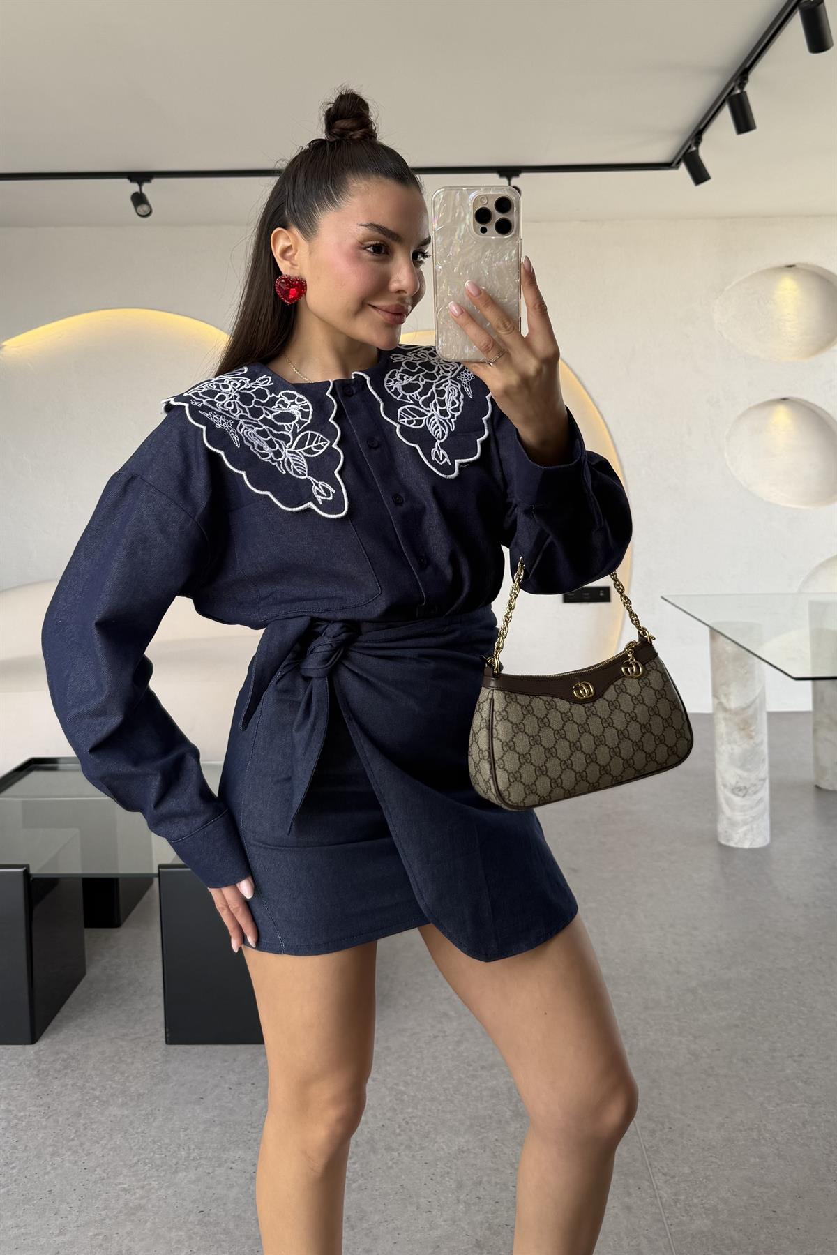 Olive Lacivert Bebe Yaka Nakışlı Denim Gömlek