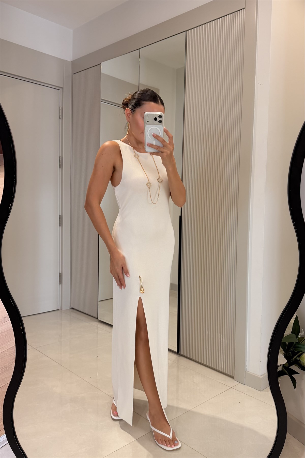 Ondine Krem Yırtmaçlı Dilvin Elbise