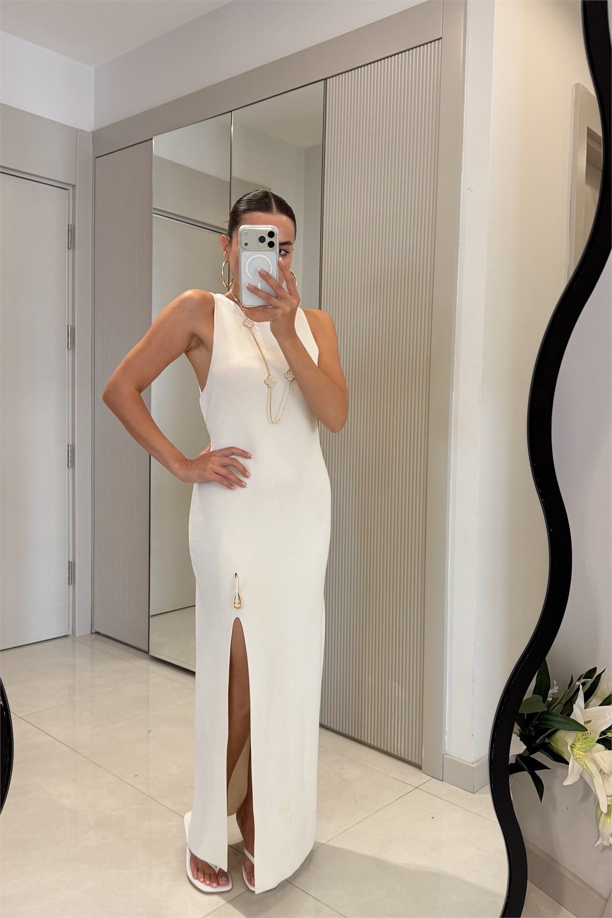Ondine Krem Yırtmaçlı Dilvin Elbise