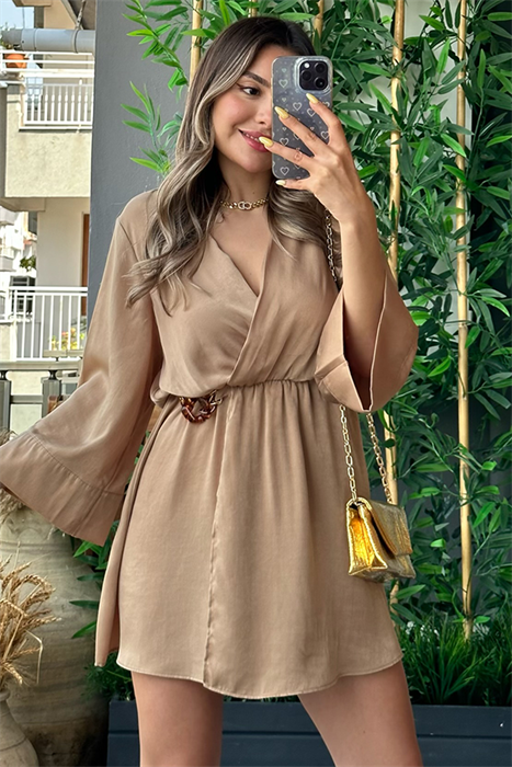 Önü kruvaze bronz renk şort tulum