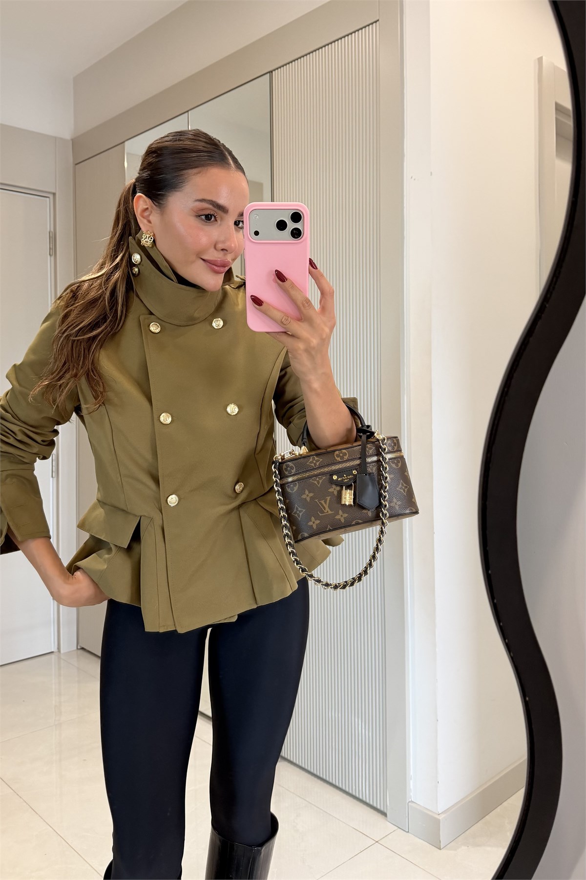 Ophelia Haki Gold Düğmeli Peplum Blazer Ceket