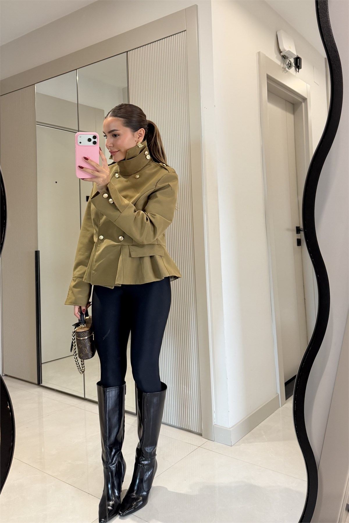 Ophelia Haki Gold Düğmeli Peplum Blazer Ceket