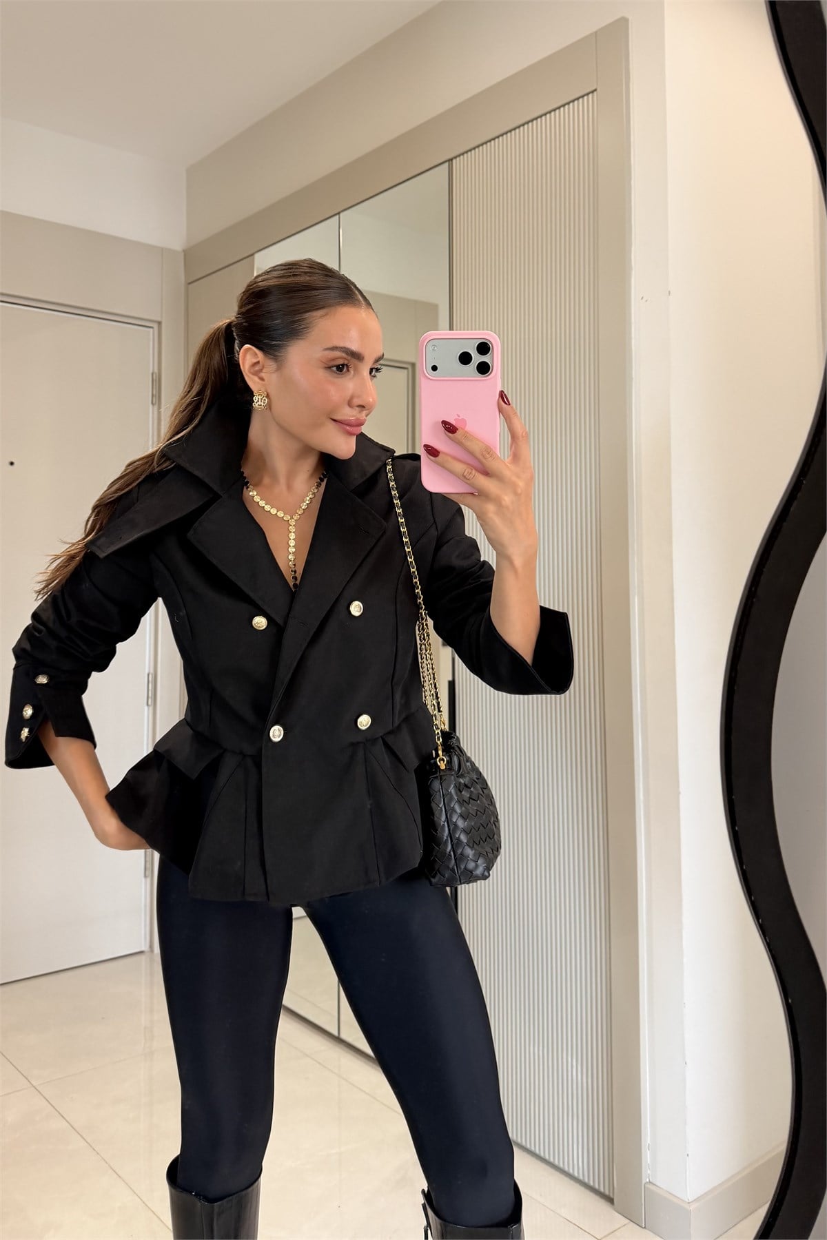 Ophelia Siyah Gold Düğmeli Peplum Blazer Ceket