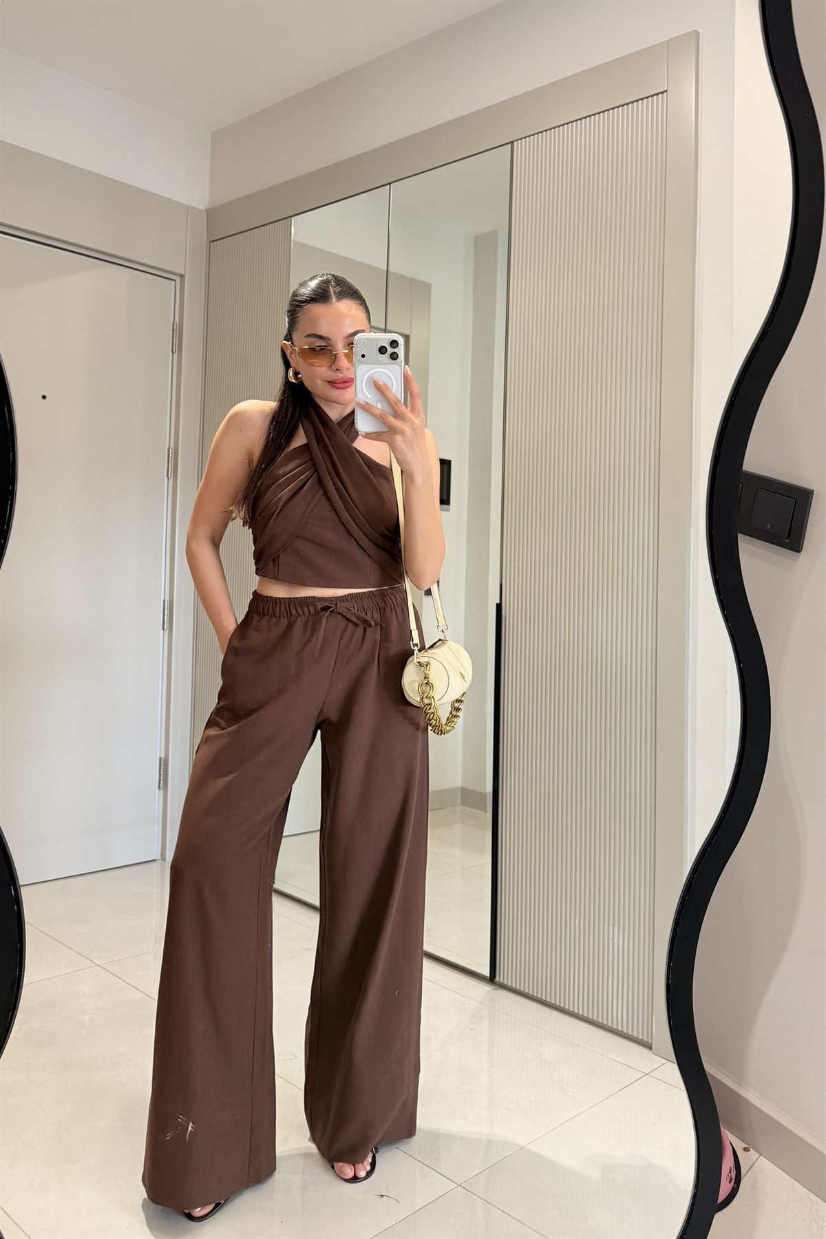 Ophira Acı Kahve Boyundan Bağlamalı Keten Takım