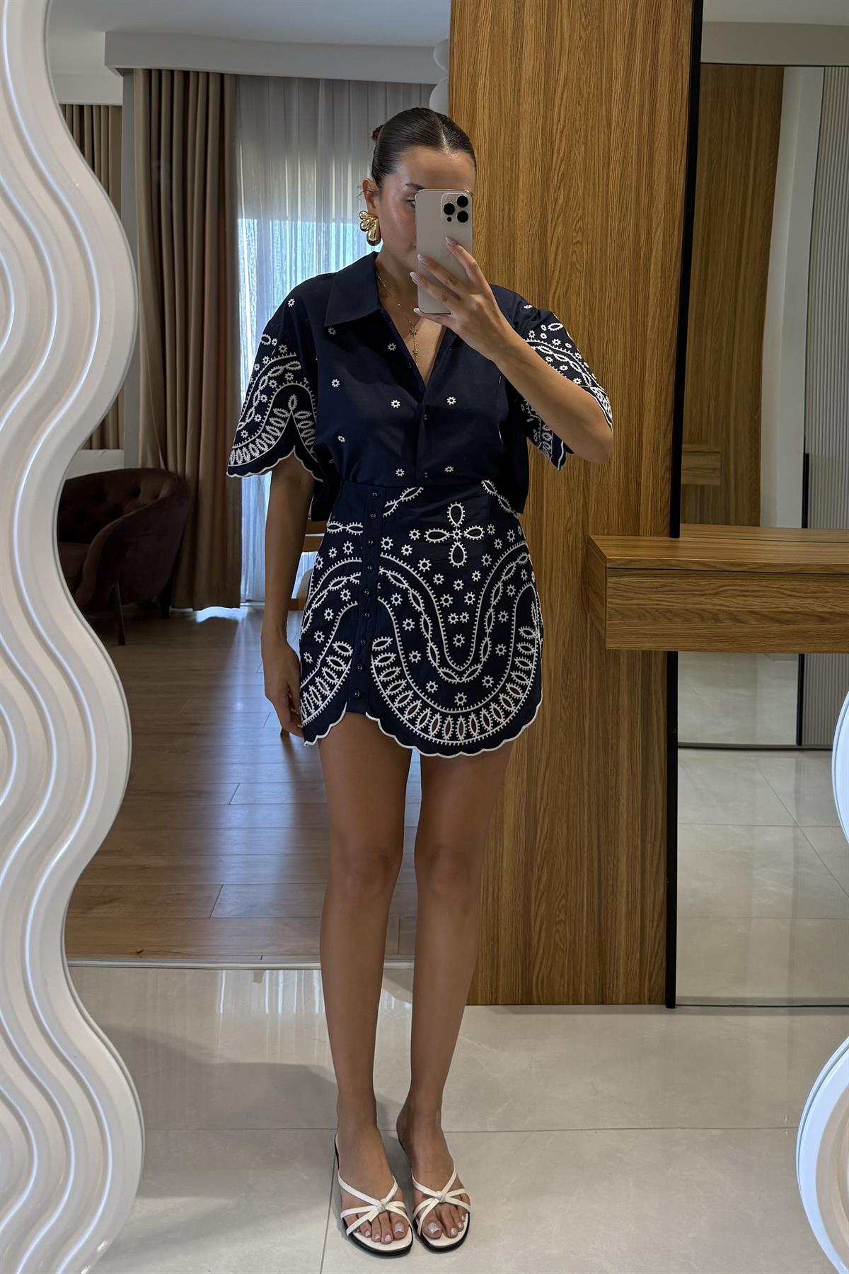 Oriya Nakışlı Lacivert Şort Etek