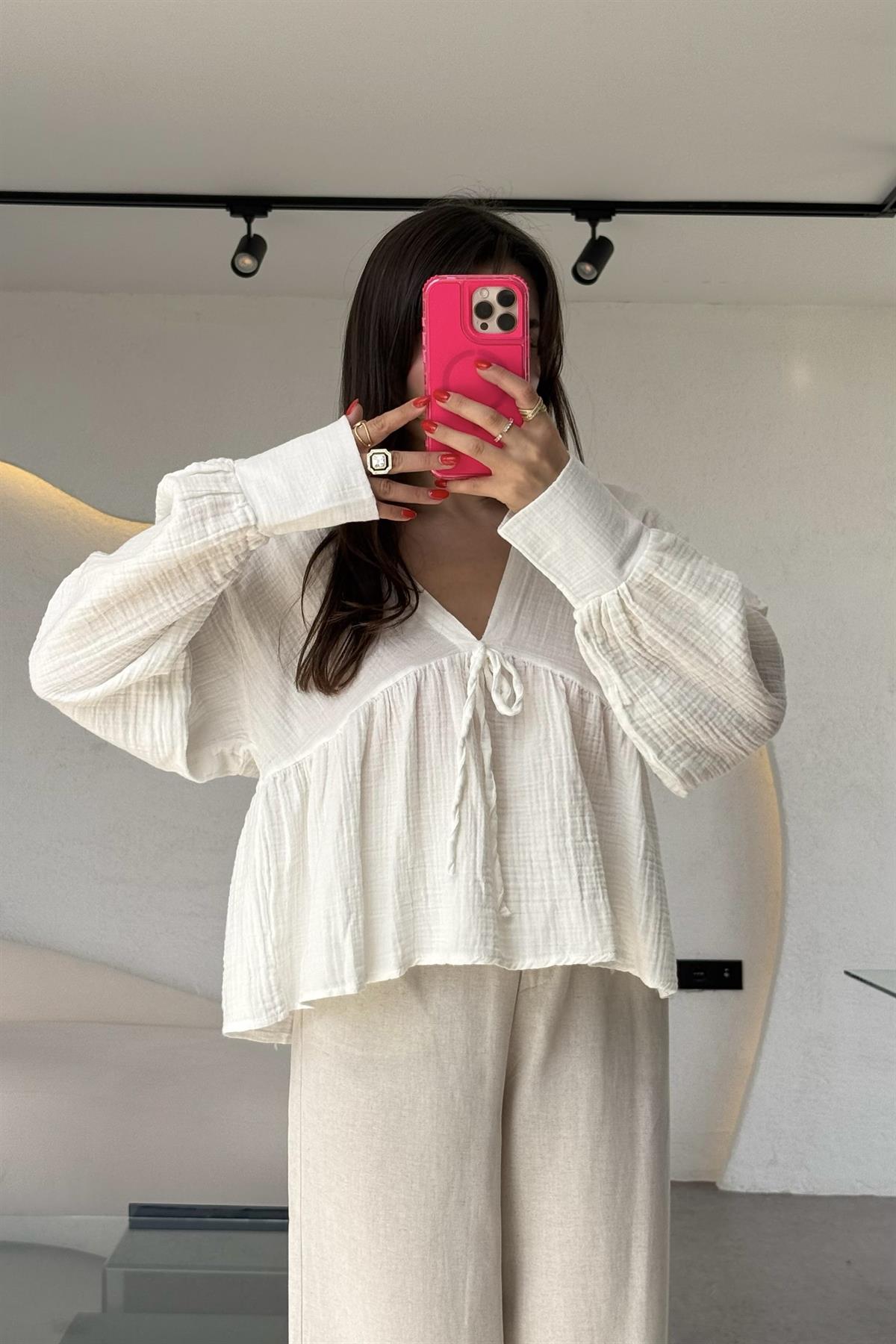 Orlando Beyaz V yaka Müslin Gömlek