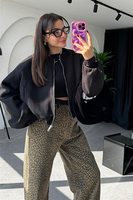 Osvaldo Siyah Kaşe Kaban