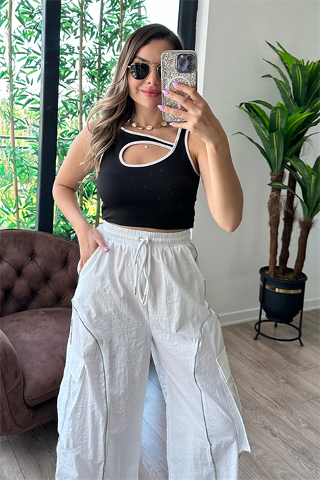 Otello dekolteli siyah spor crop