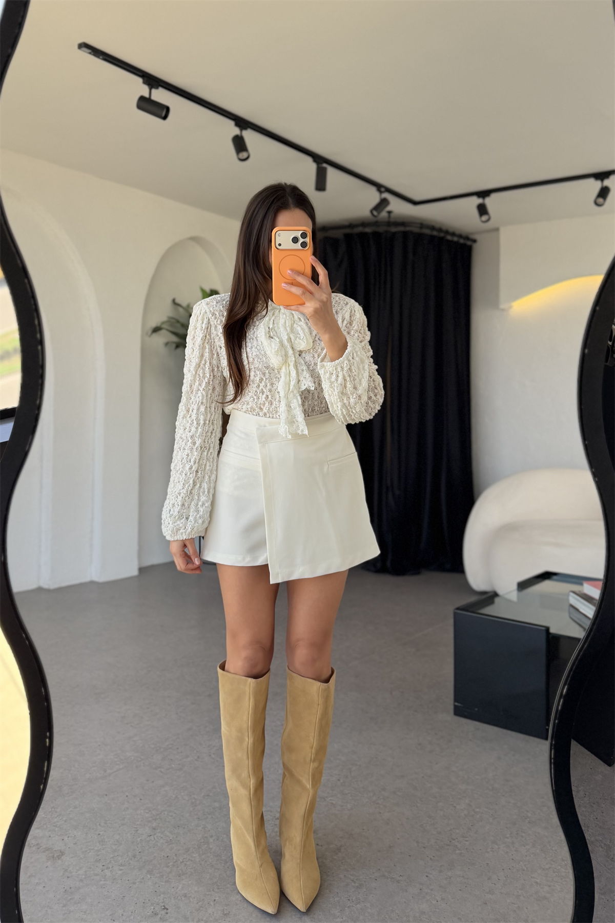 Paira Beyaz Cep Detaylı Şort Etek