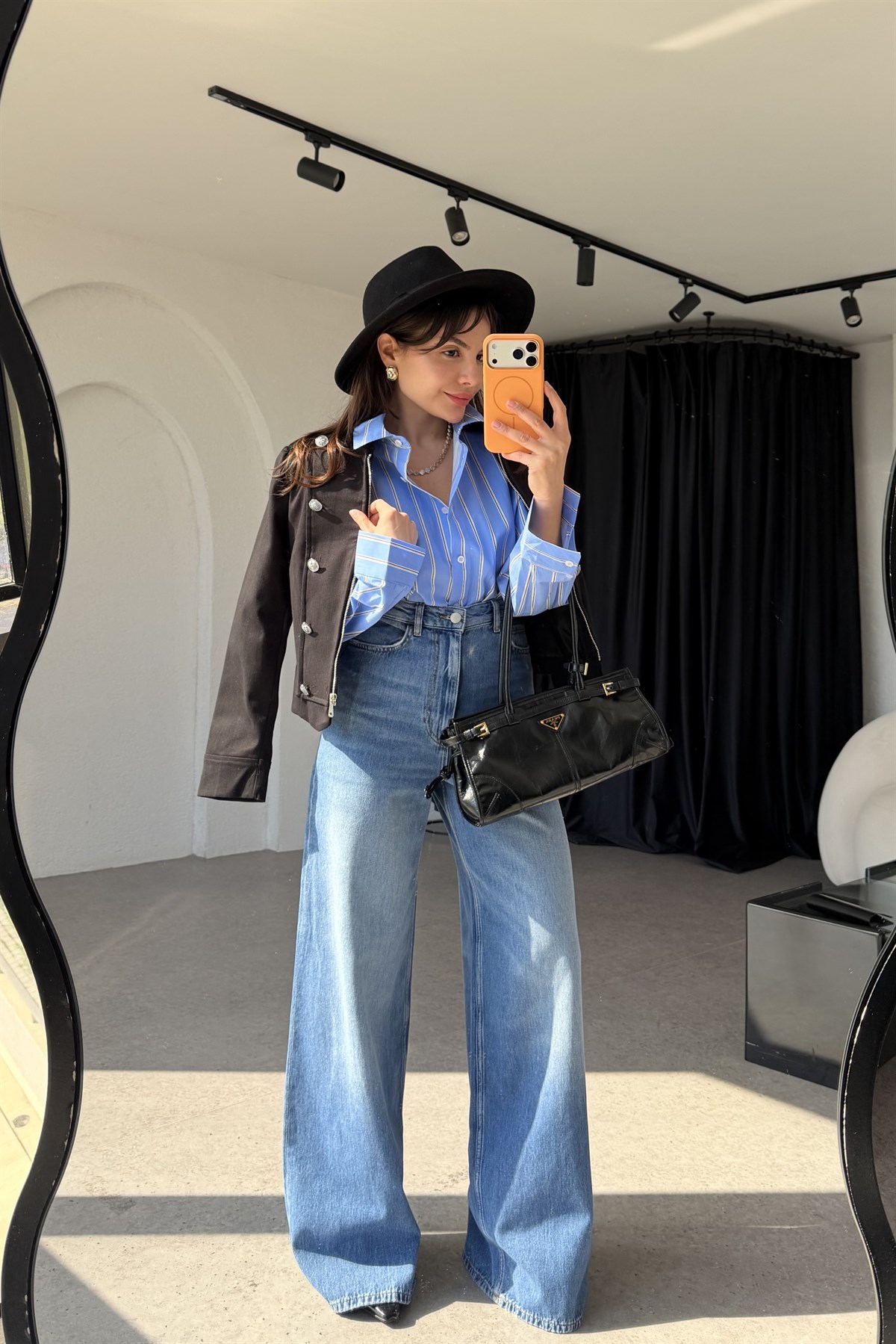 Palencia Siyah Düğmeli Ceket