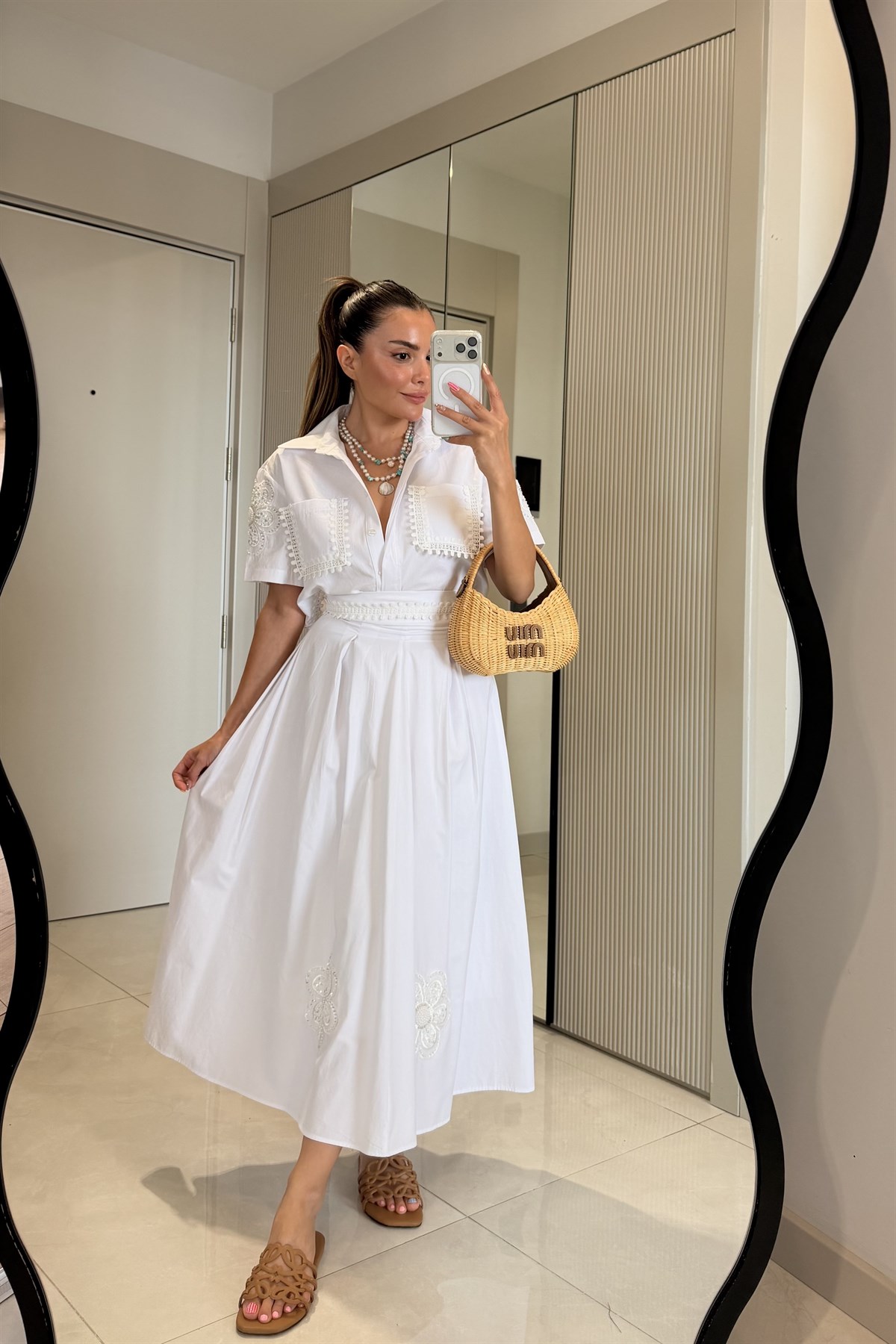 Papel Beyaz Taşlı Fisto İşlemeli Premium Takım