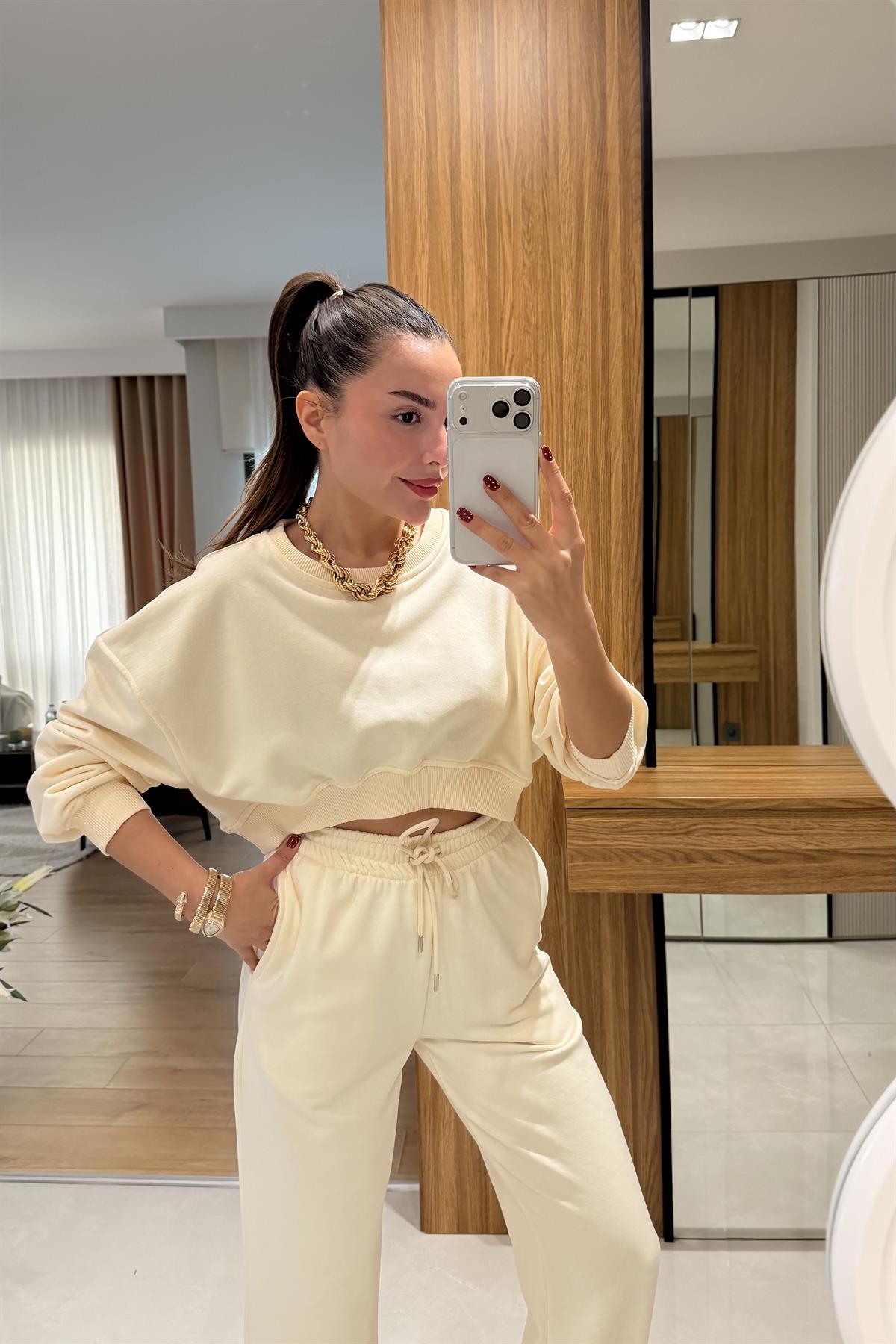 Patrica Krem Crop Eşofman Takımı