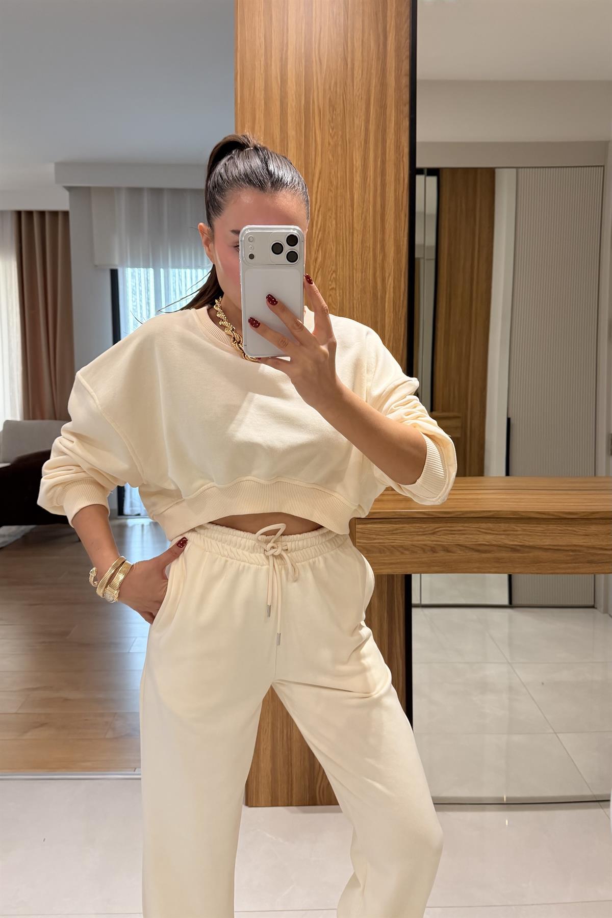 Patrica Krem Crop Eşofman Takımı