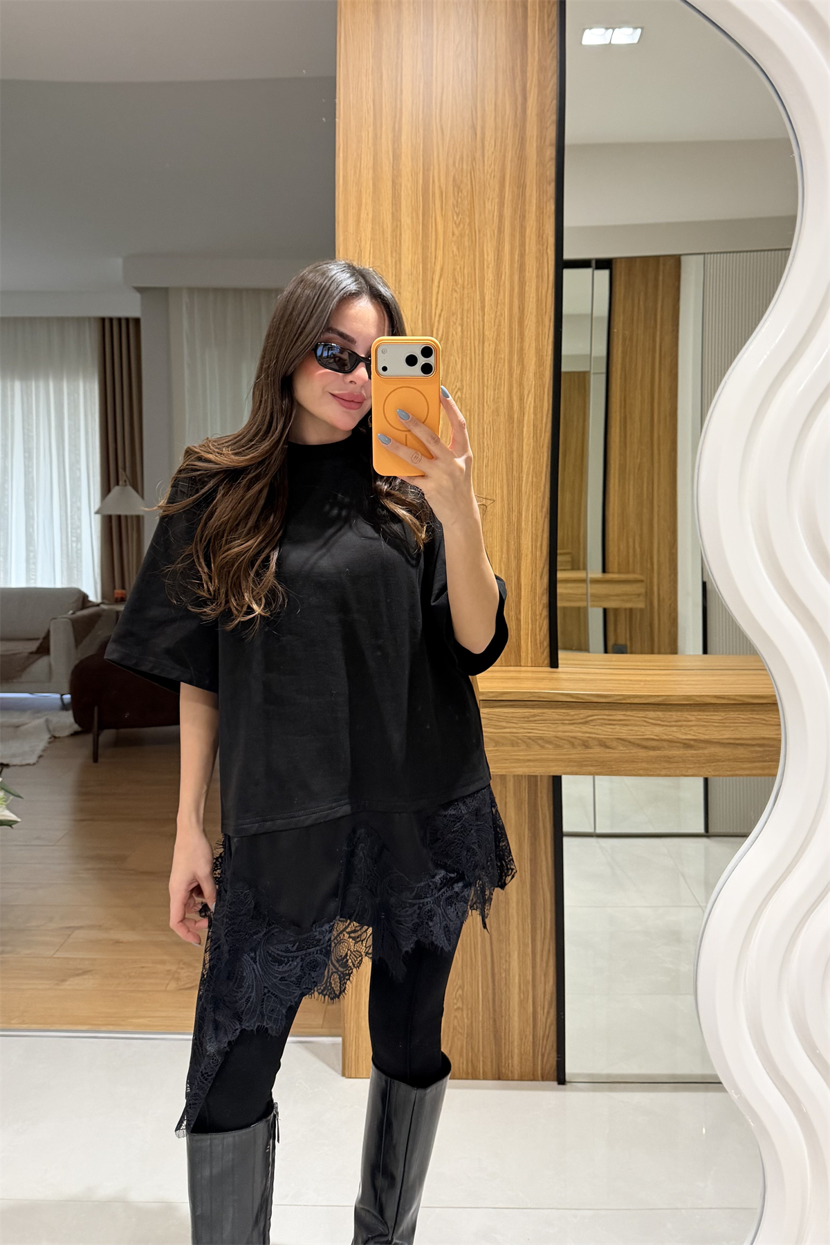 Patrisan Siyah Dantel Detaylı Tshirt